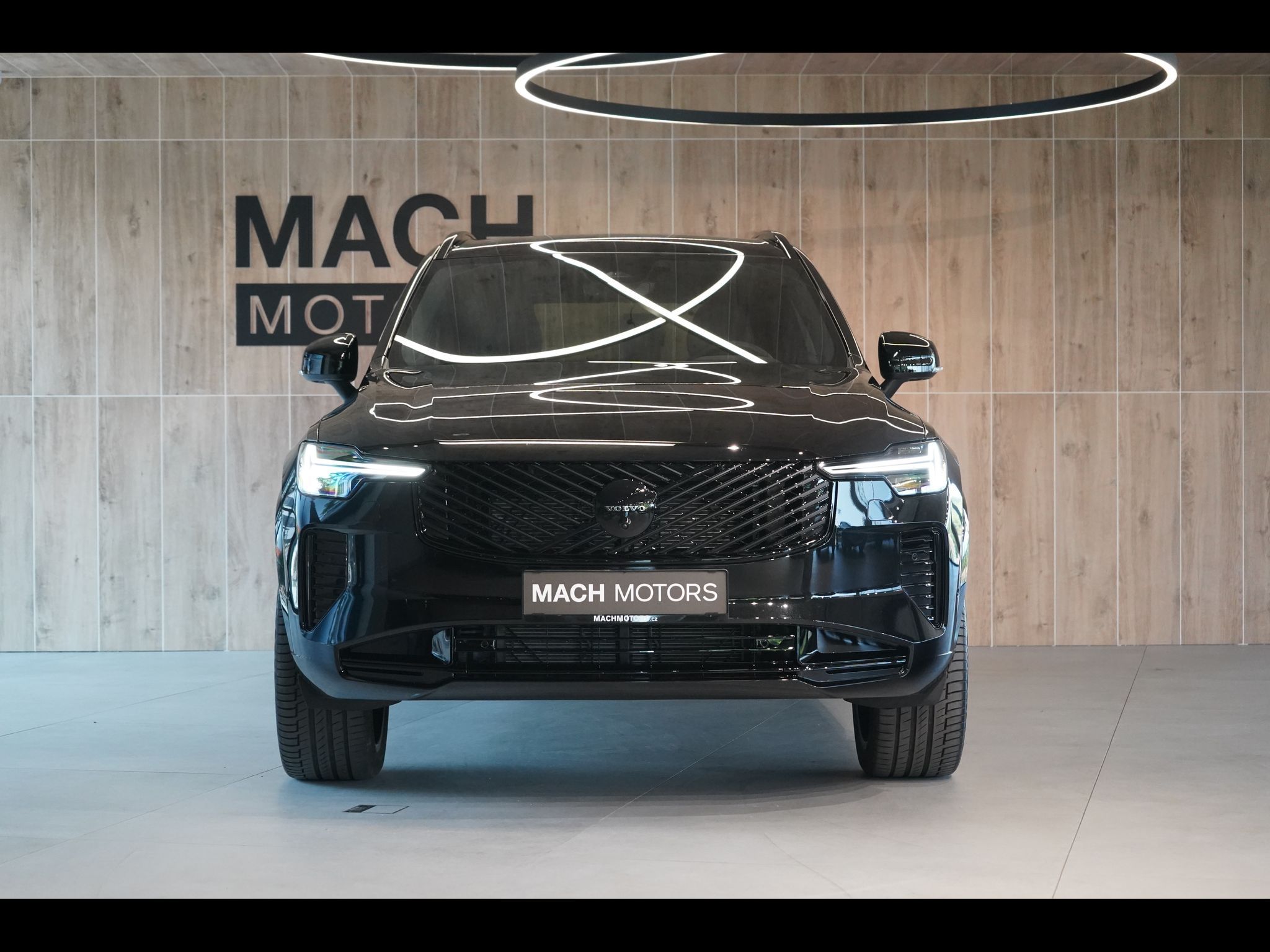Volvo XC90, B5 PLUS Black Edition, Vzduch - fotka 3