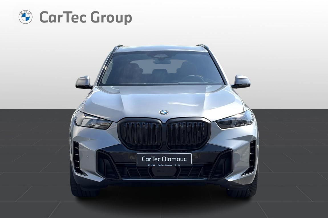 BMW X5, xDrive40d - fotka 2