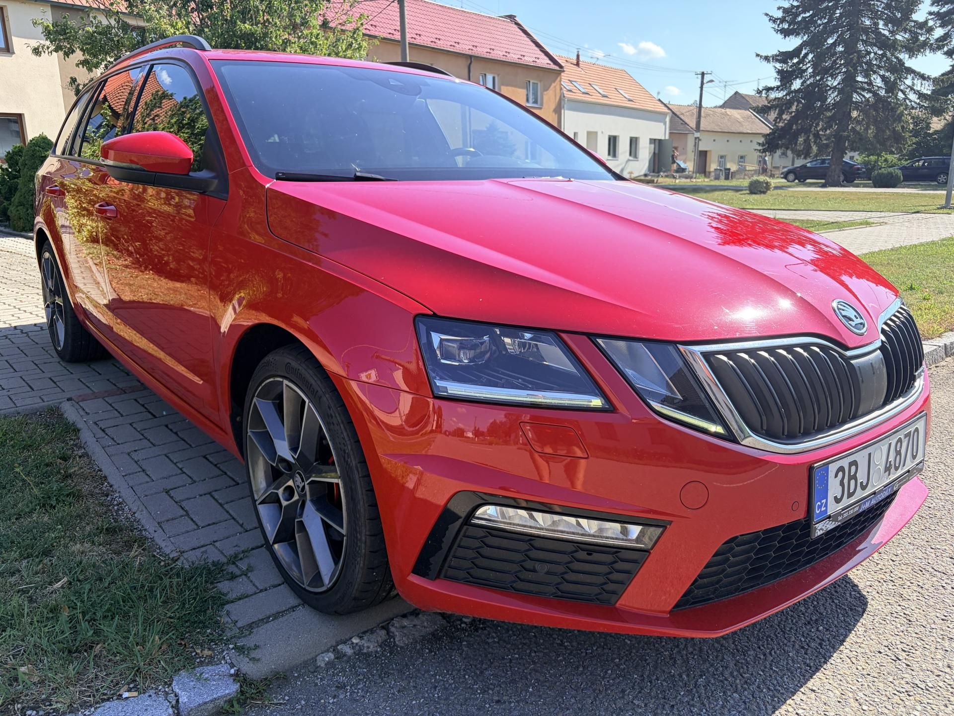 Škoda Octavia, RS 2.0TDI DSG 4x4 - fotka 2