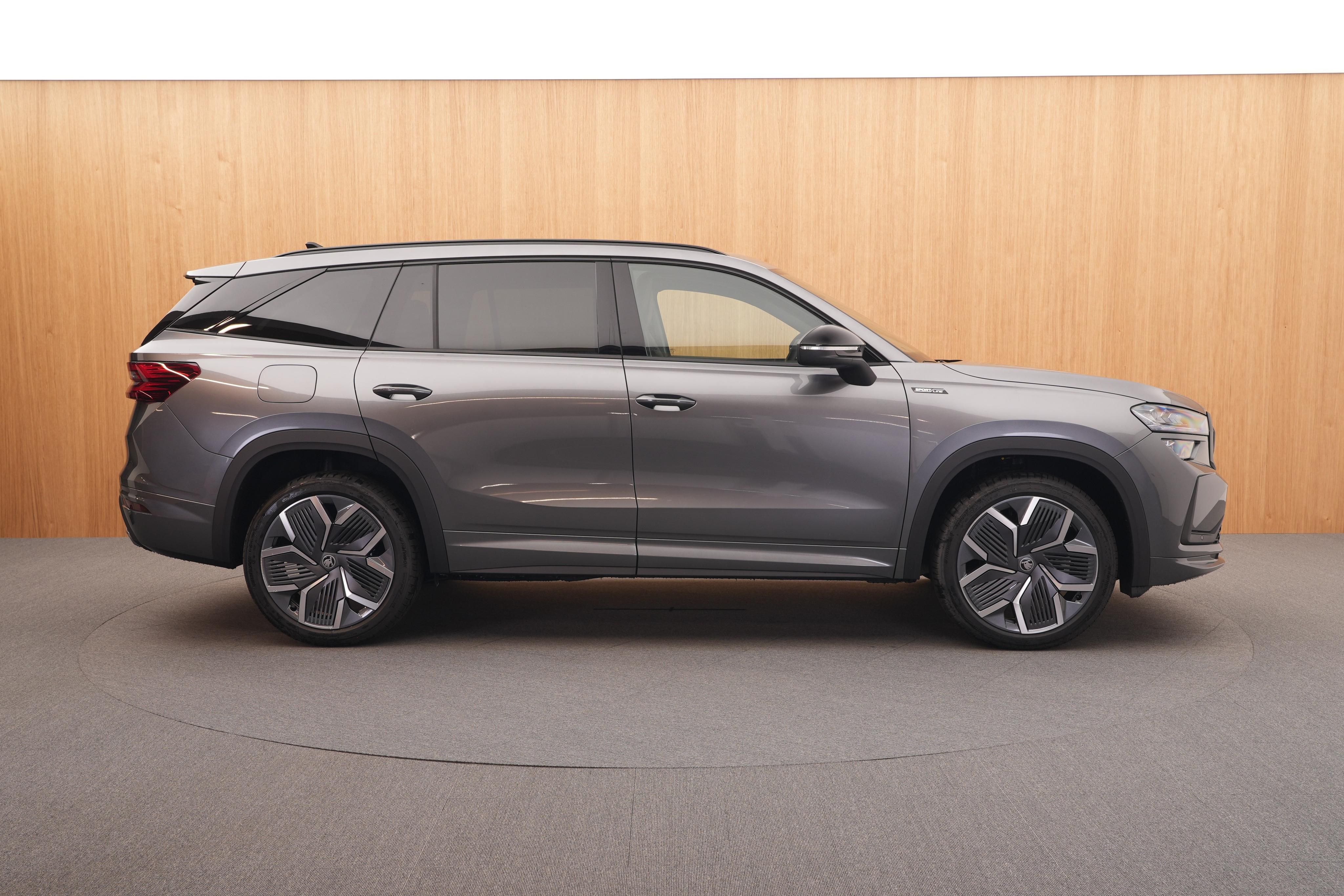 Škoda Kodiaq, Sportine 2.0 TDI 4x4 DSG - fotka 5