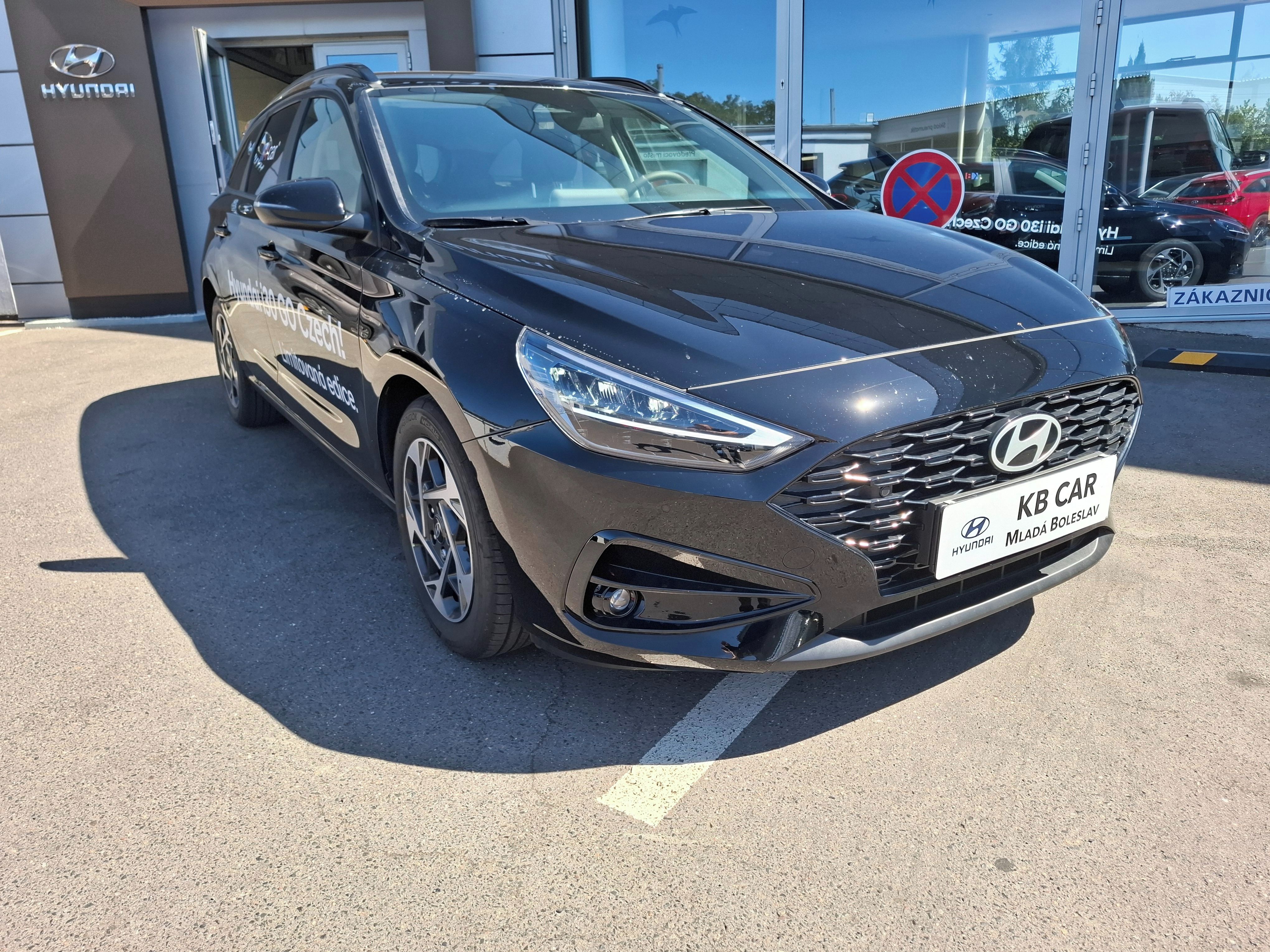 Hyundai i30, 1,0TGDI 85kW GO CZECH FWD MT - fotka 2