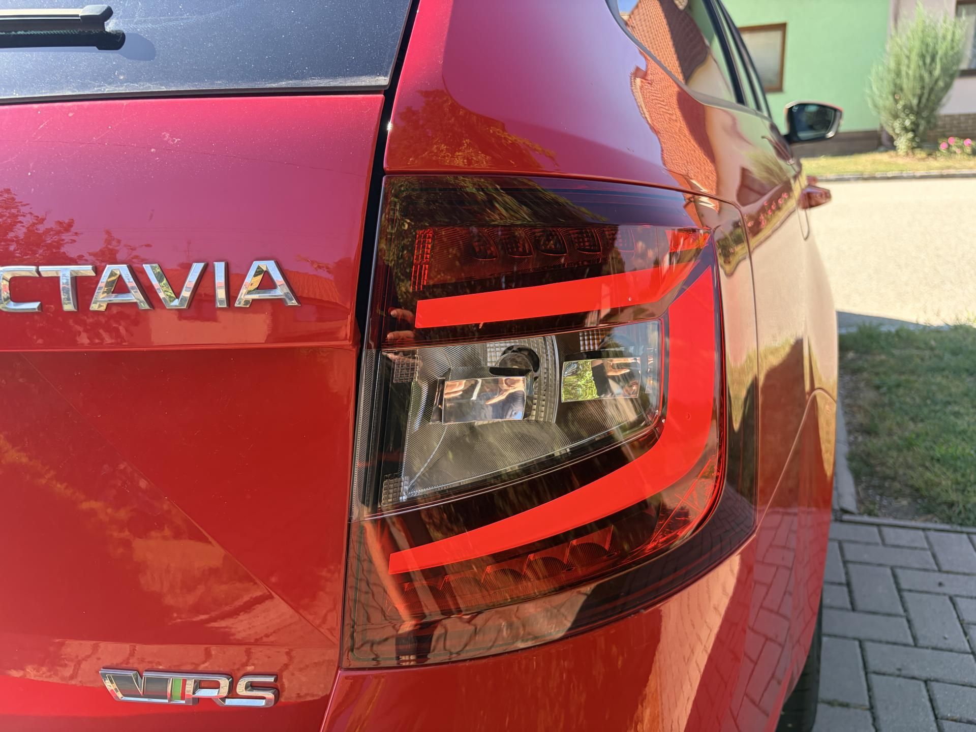 Škoda Octavia, RS 2.0TDI DSG 4x4 - fotka 6