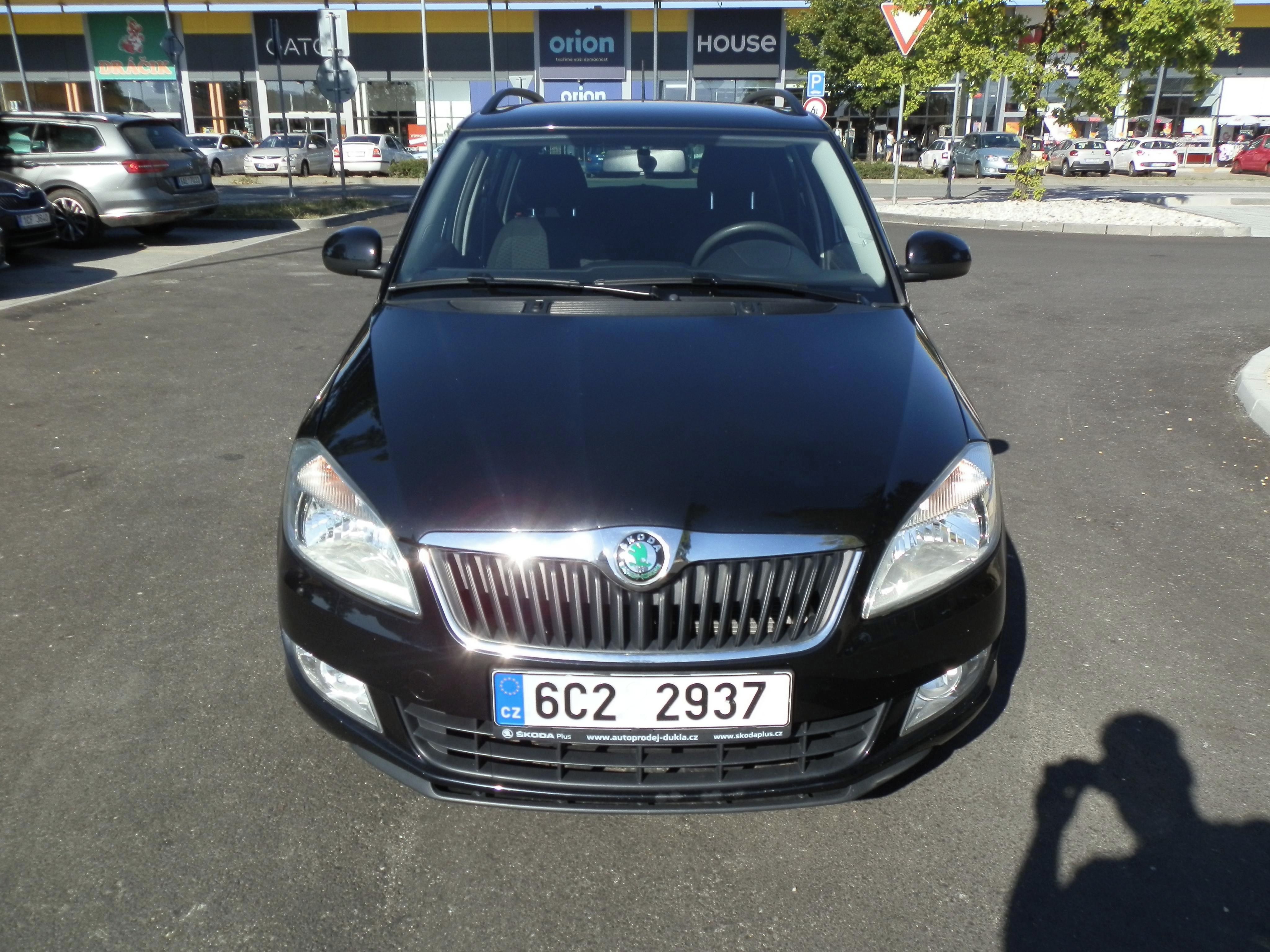 Škoda Fabia, 1,2 TSi - 1.maj.,prav. servis - fotka 2
