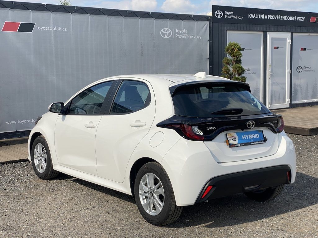 Toyota Yaris, 1.5HEV, ČR-1m, Comfort, DPH - fotka 5