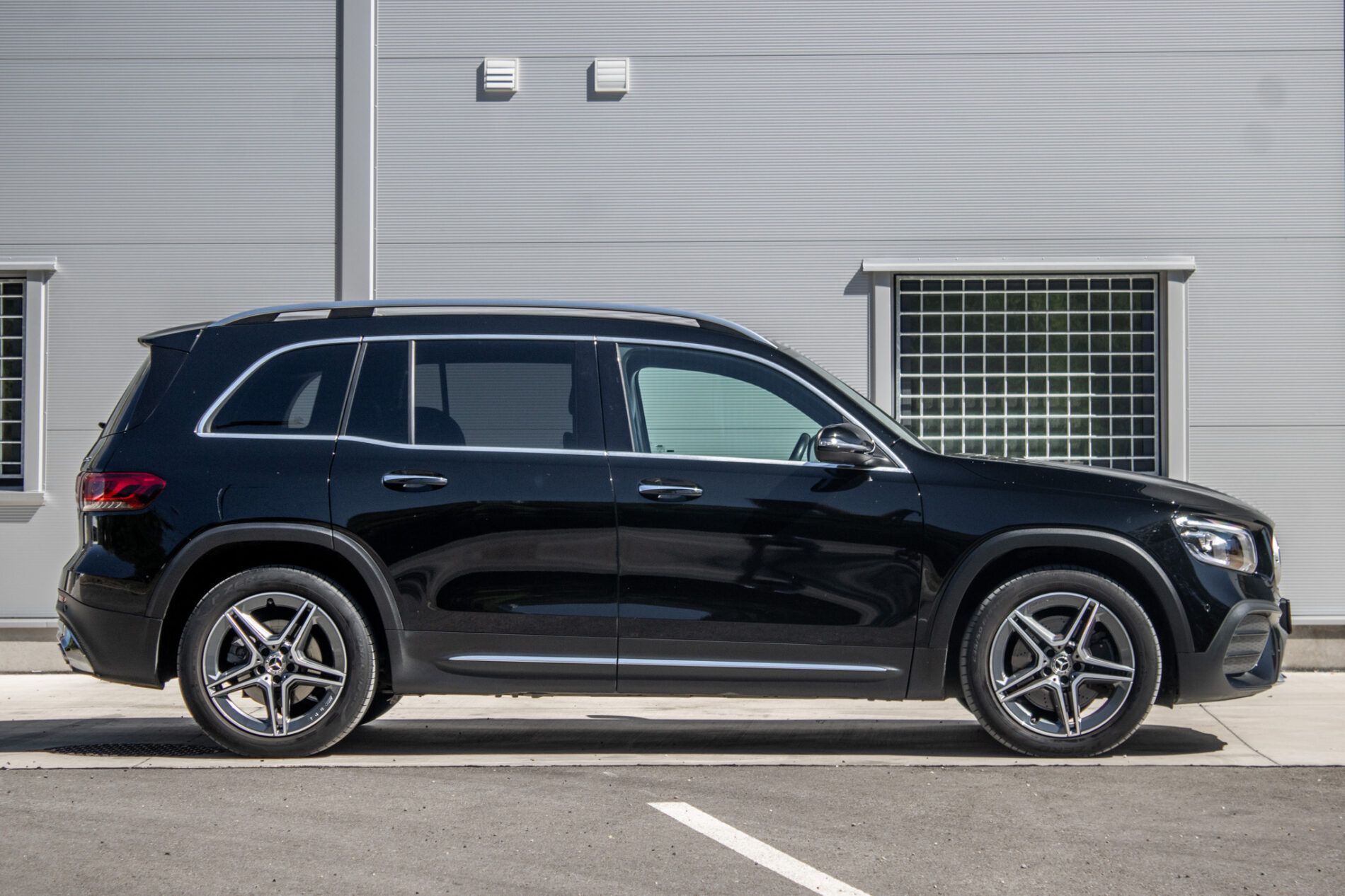 Mercedes-Benz GLB - fotka 4