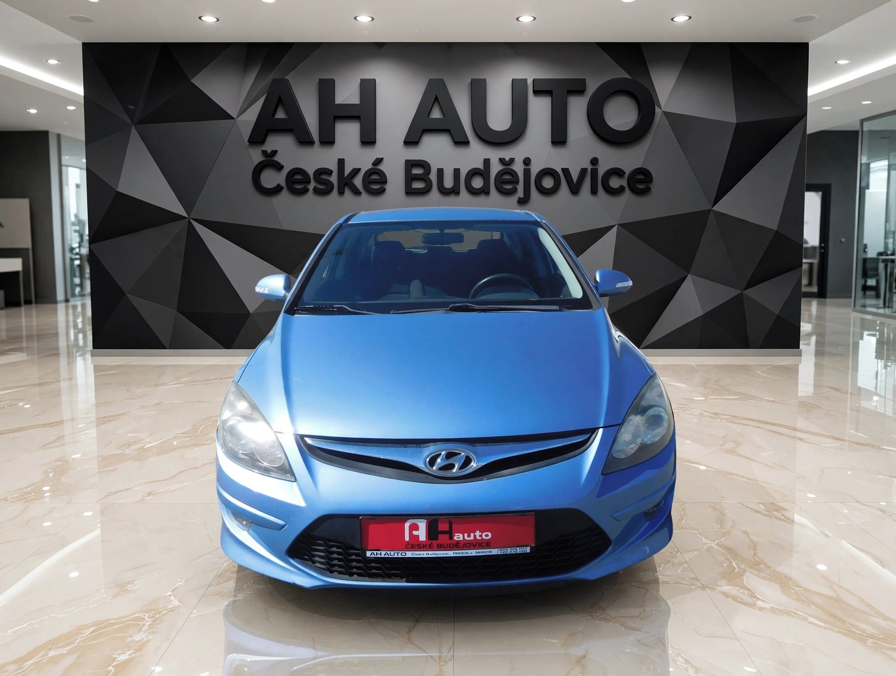 Hyundai i30, 1.4i 16V, 80 kW, Klima, ČR - fotka 6