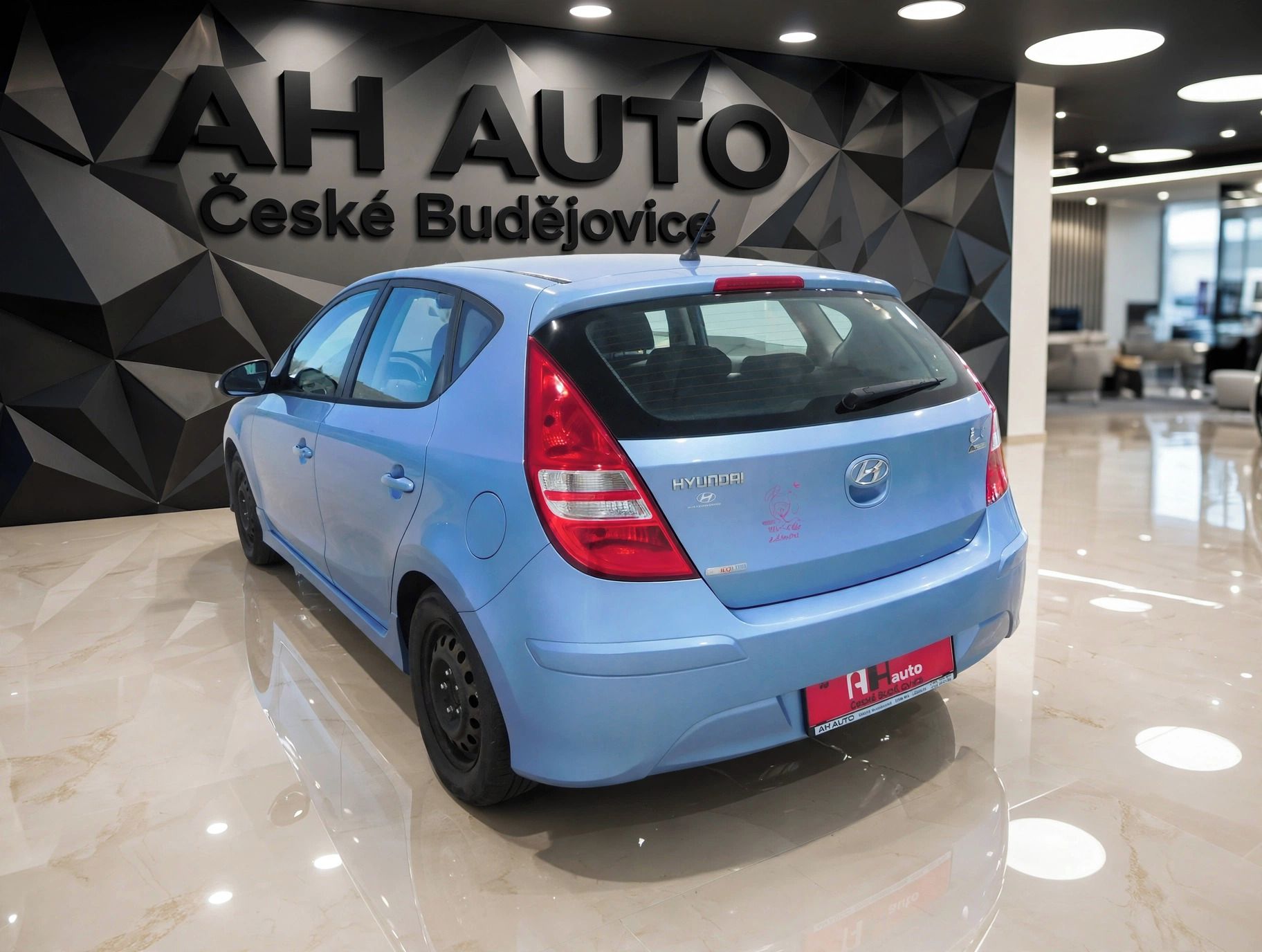 Hyundai i30, 1.4i 16V, 80 kW, Klima, ČR - fotka 3
