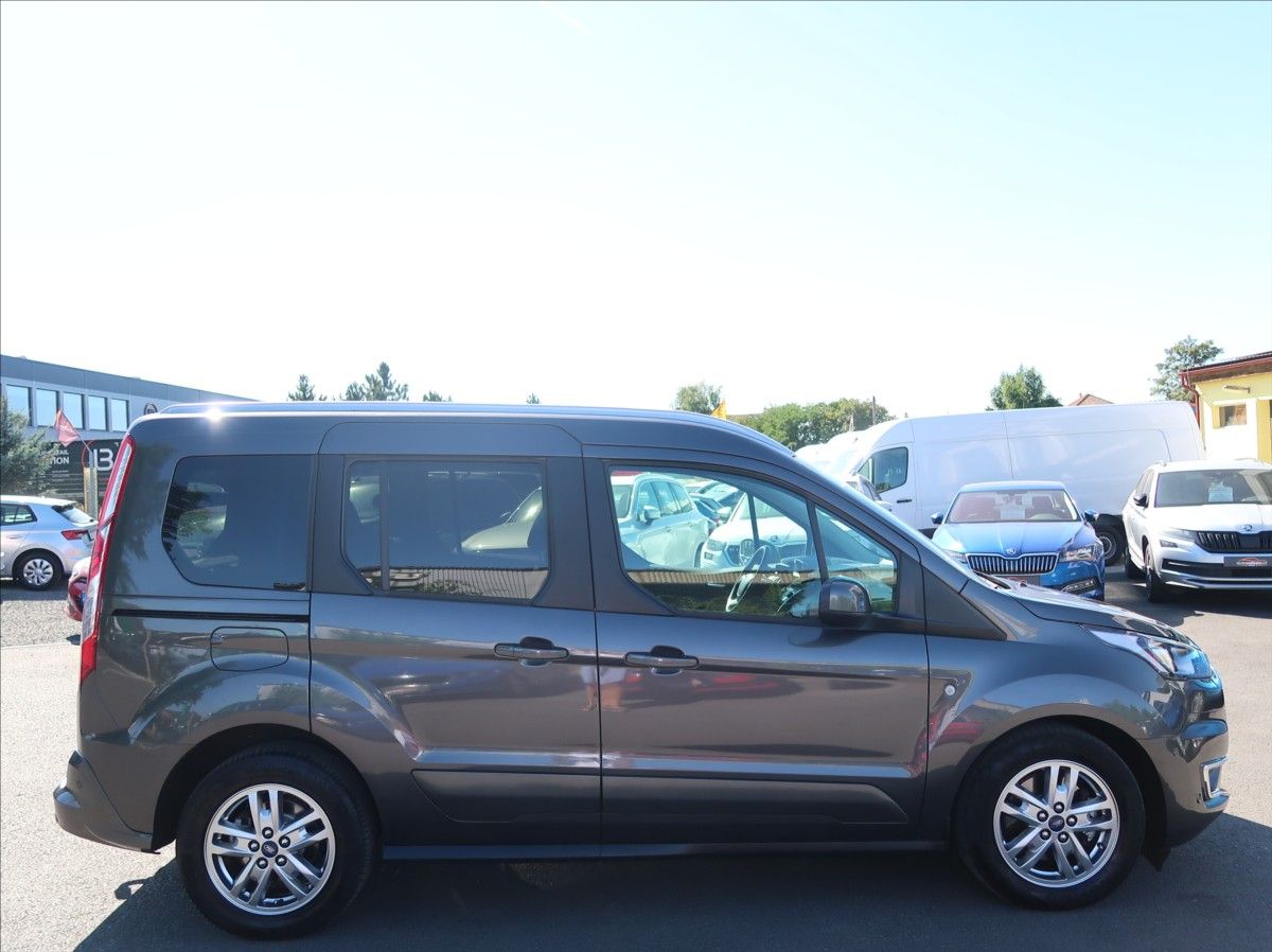 Ford Tourneo Connect, 1,5 TDCi,74kW,Serv.kn.,tažné - fotka 5