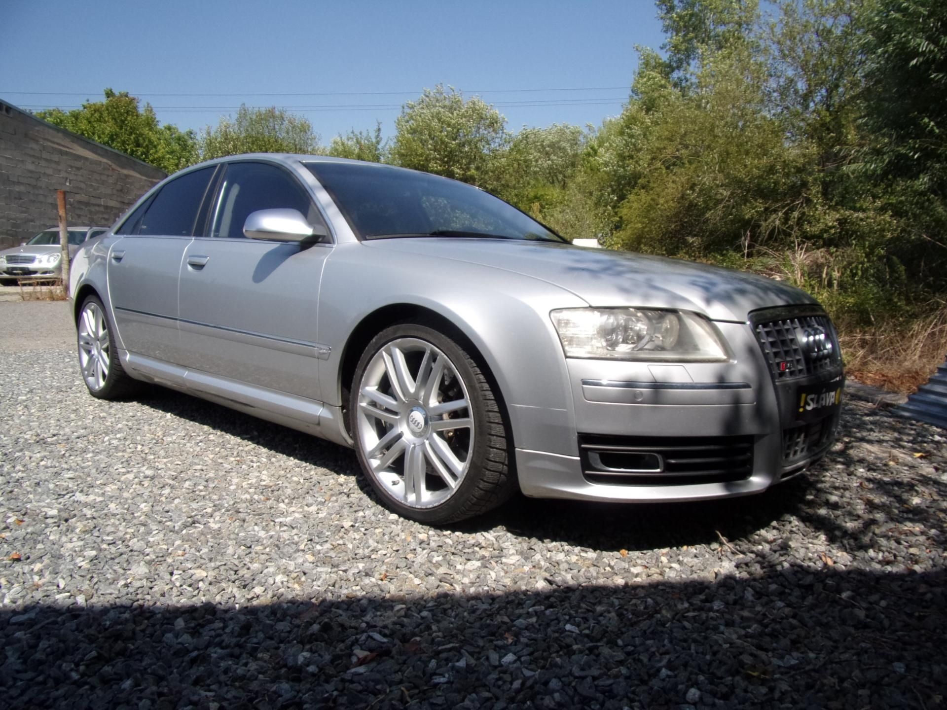 Audi S8, 5.2V10 331kW CERAMIC  212000KM - fotka 3