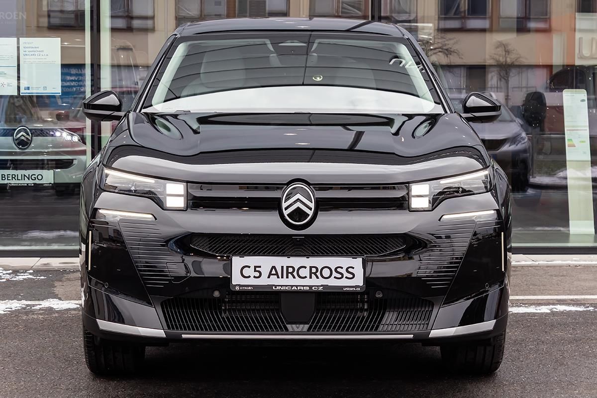 Citroën C5 Aircross, 1,2 MAX Hybrid Automat + ZIMA - fotka 2