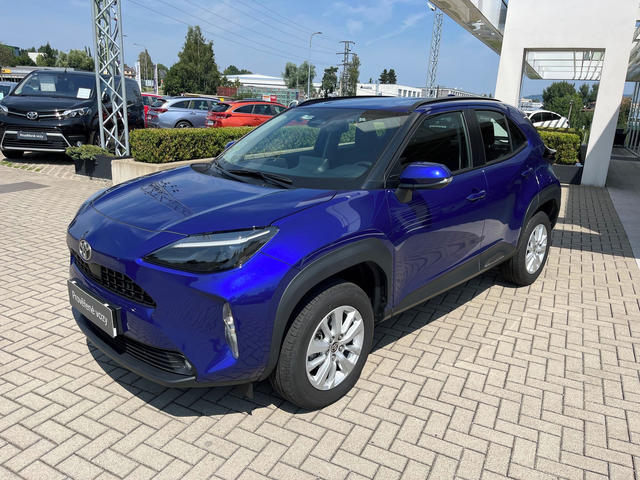 Toyota Yaris Cross, 1.5 Hybrid e-CVT Comfort - fotka 2