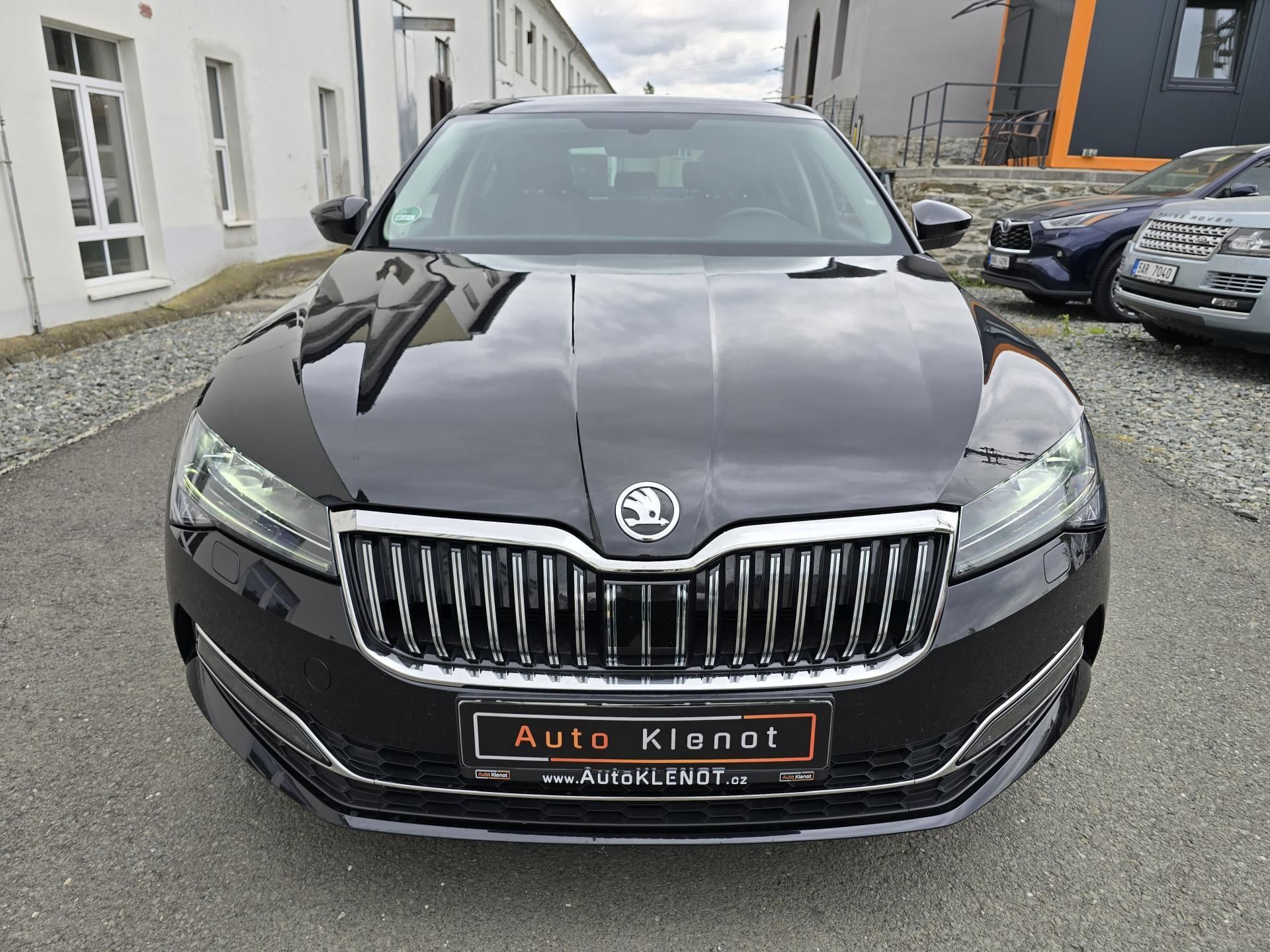 Škoda Superb, 2,0TSI 200kW 4x4 DSG WEBASTO - fotka 3