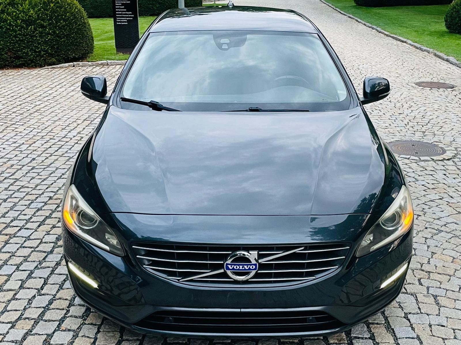 Volvo V60, 2.0D3 5V AUT VÝHŘEV SERVISKA - fotka 6