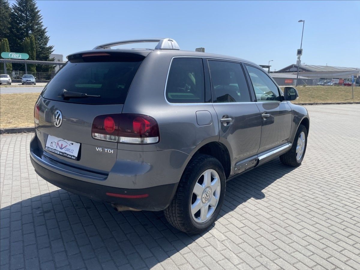Volkswagen Touareg, 3,0 TDi 165kw Tiptronic bez ko - fotka 4
