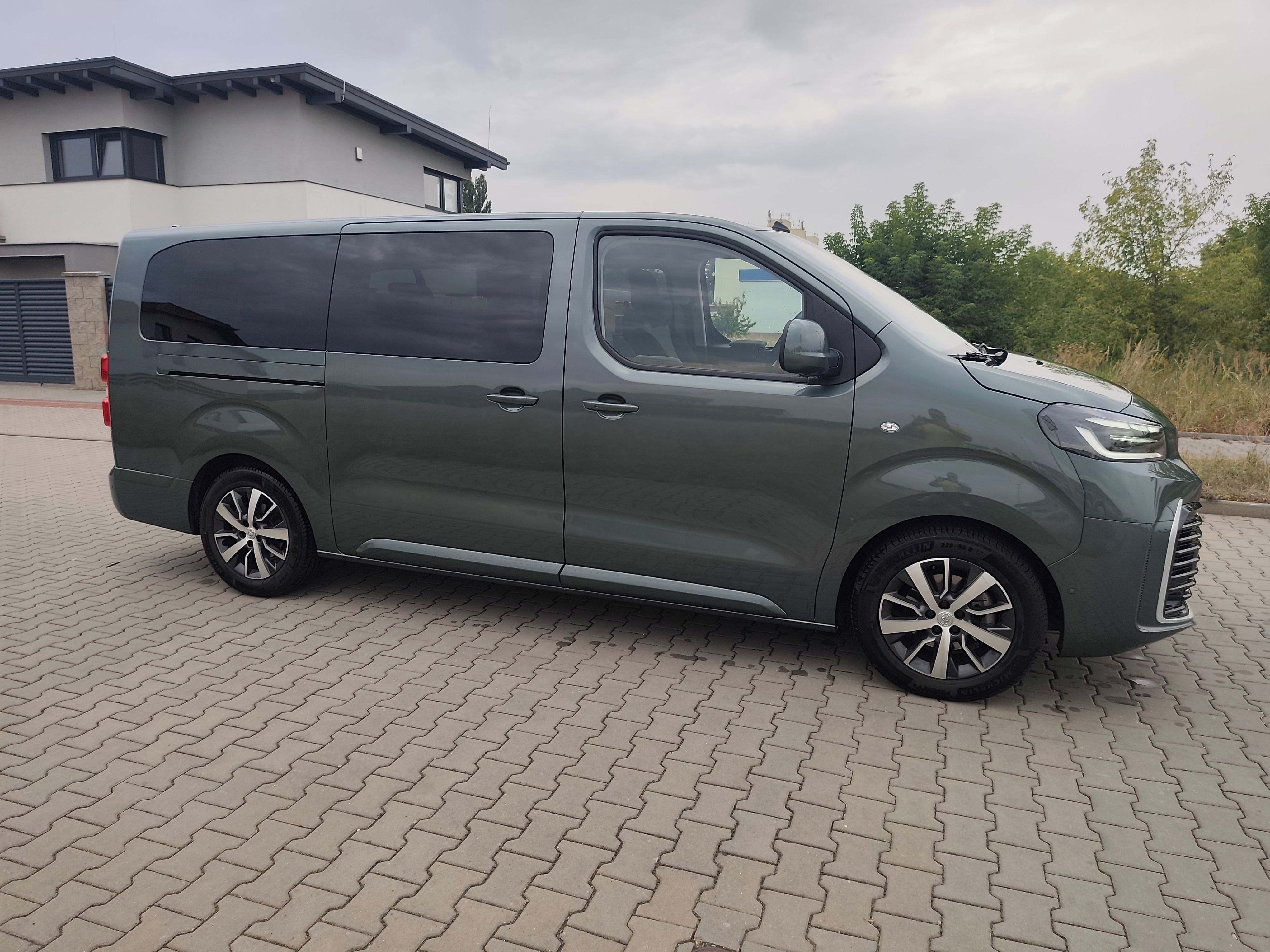Toyota Proace, Prodám zánovní Proace L2 - fotka 4