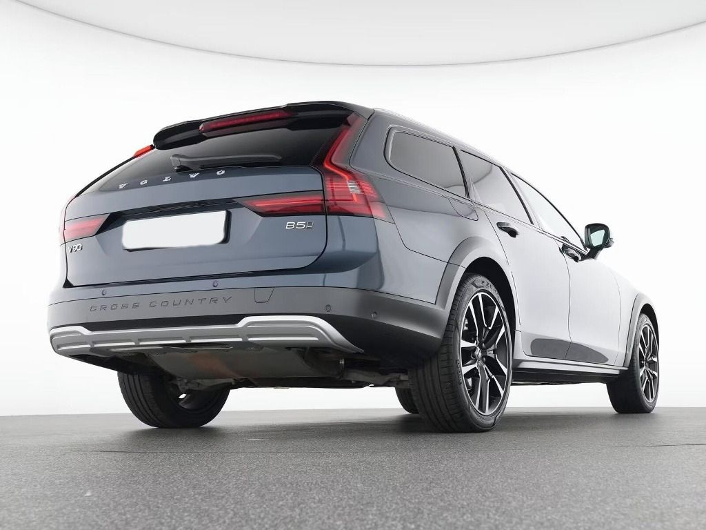 Volvo V90, Cross Country B4 Ultimate 4WD - fotka 2