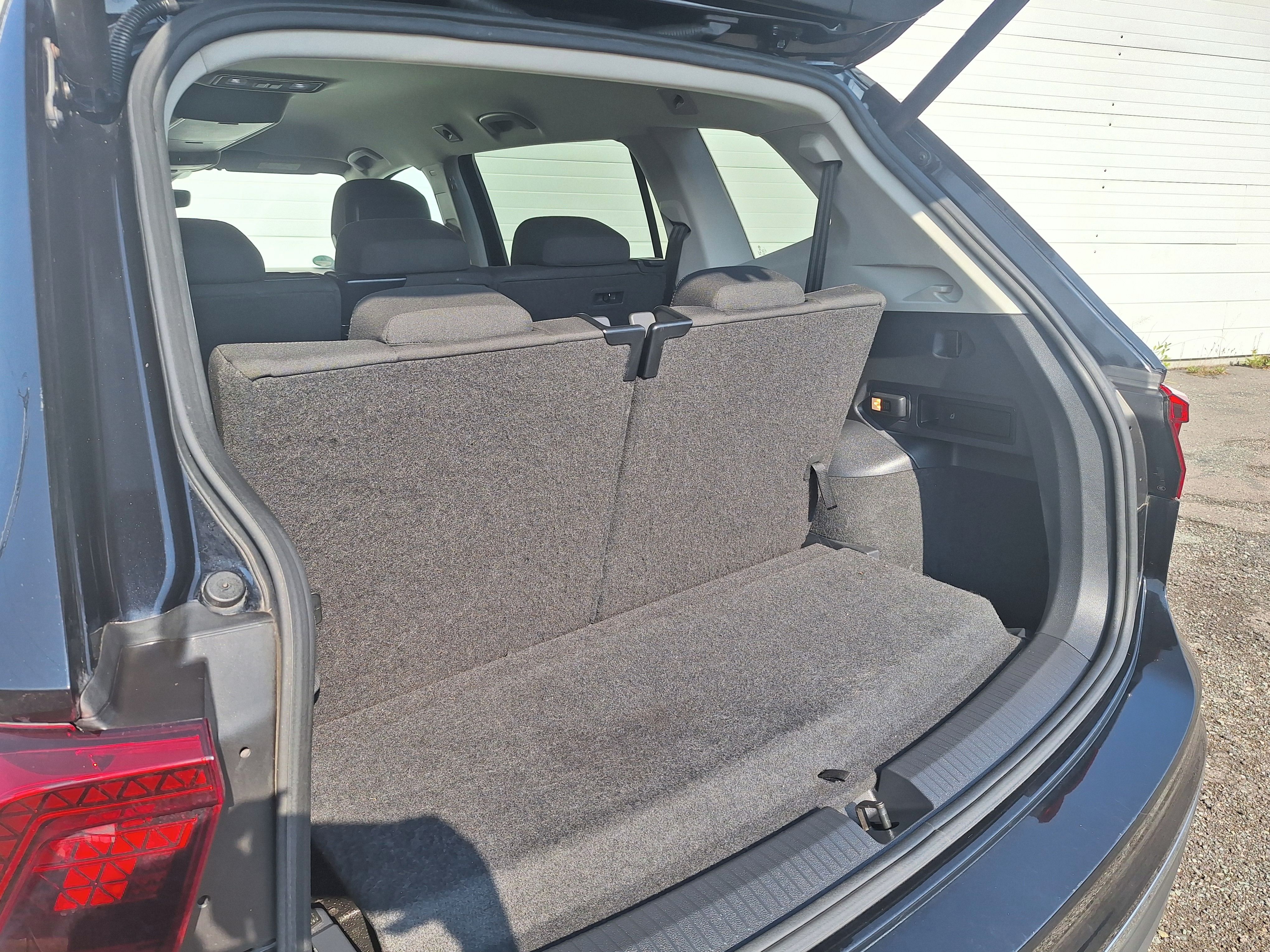Volkswagen Tiguan Allspace, 7 míst, 4x4, tažné, - fotka 3