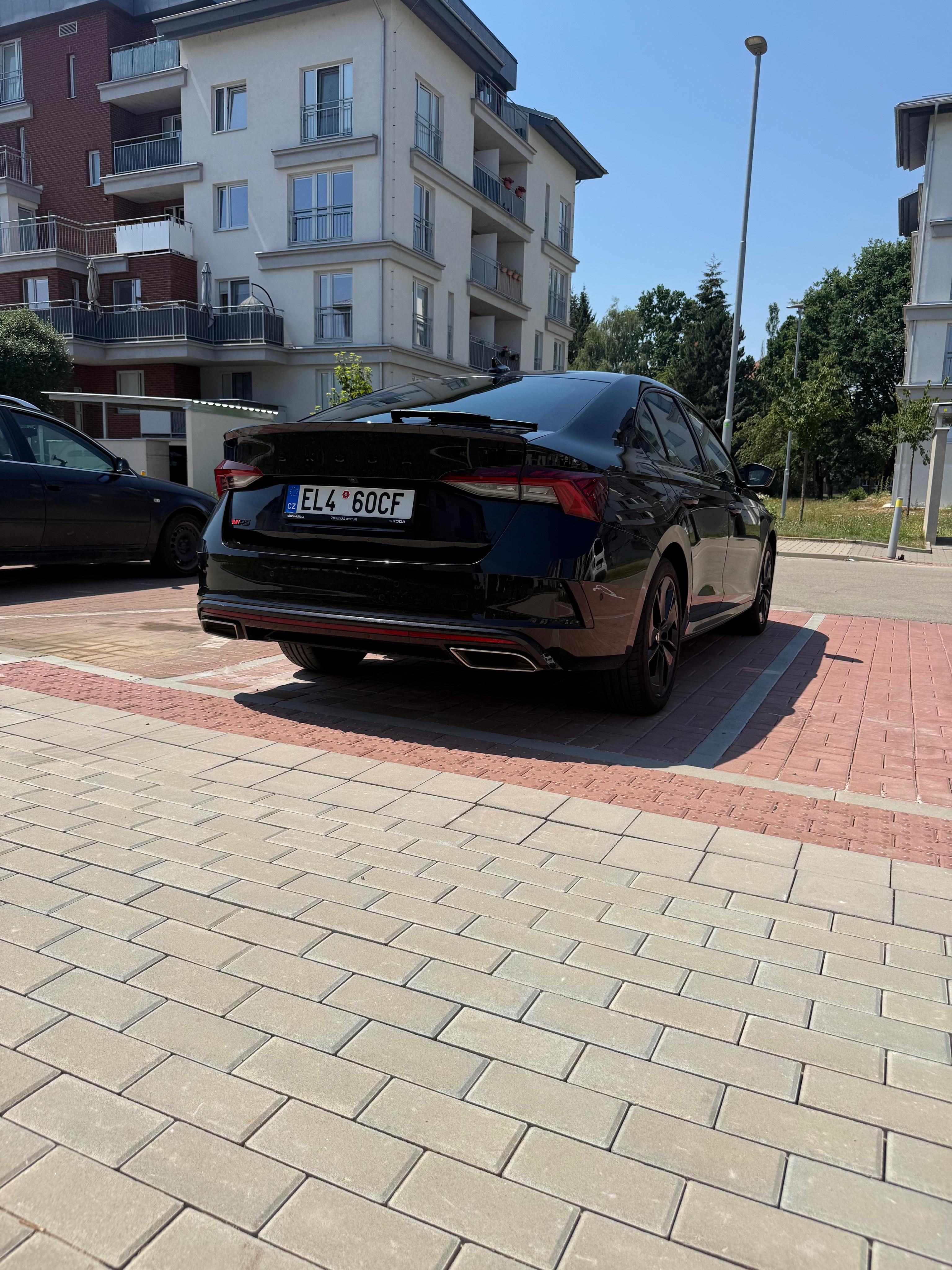 Škoda Octavia, RS iV 180 kW - fotka 5