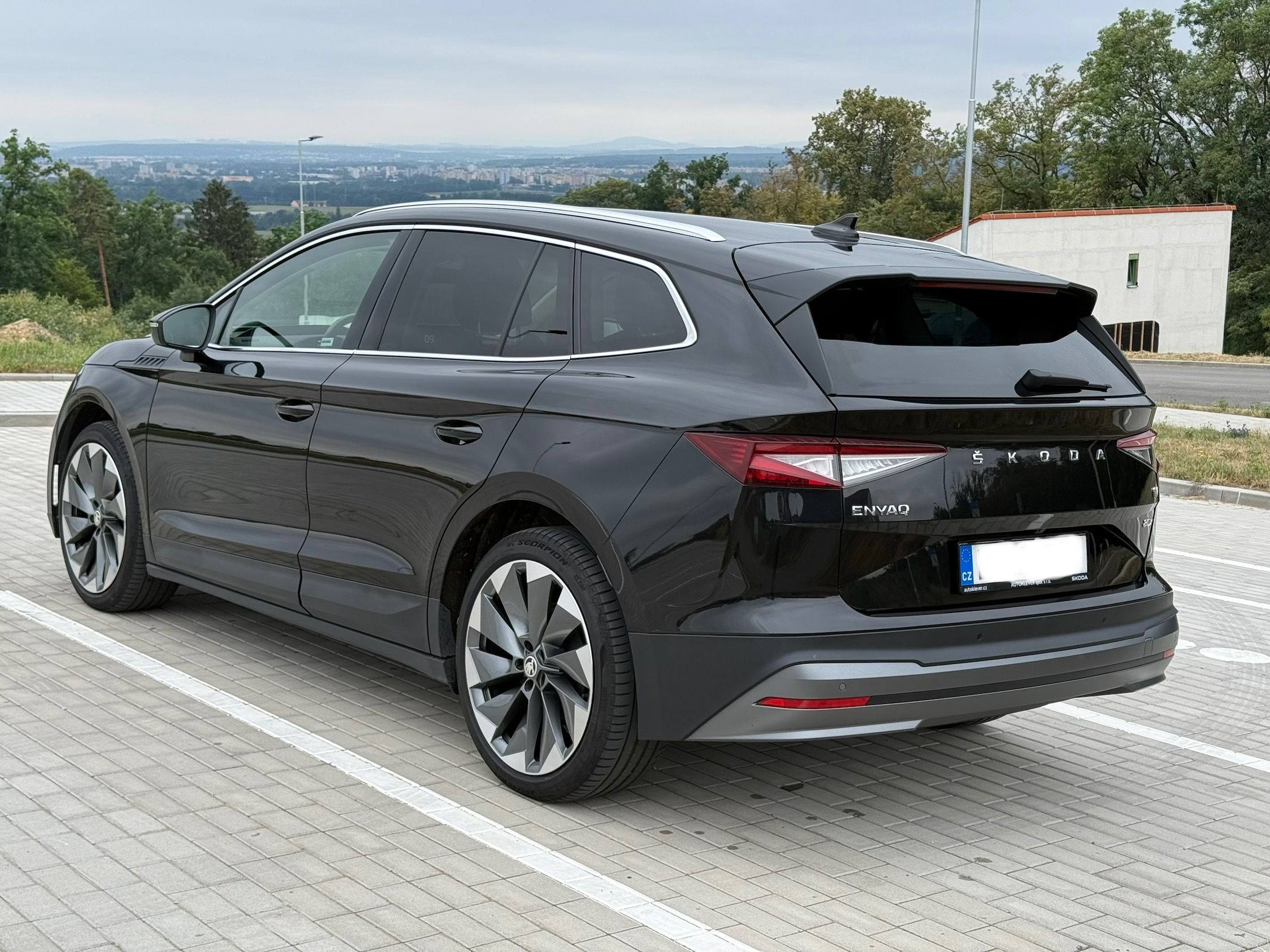 Škoda Enyaq iV, 80x - fotka 6