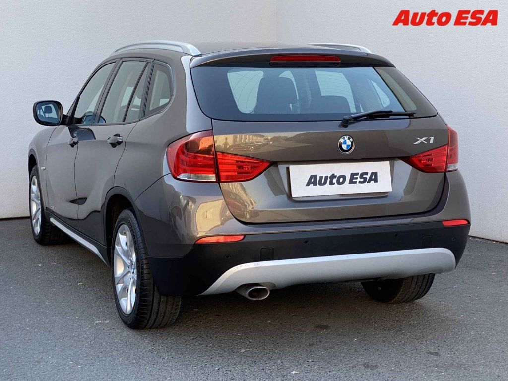 BMW X1, 2.0 sDrive - fotka 6