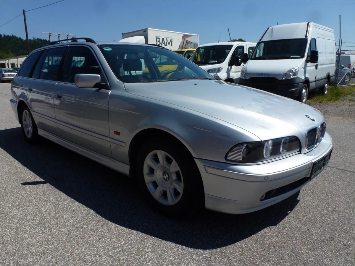 BMW Řada 5, 2,2 i  E39  520i TOURING, - fotka 6