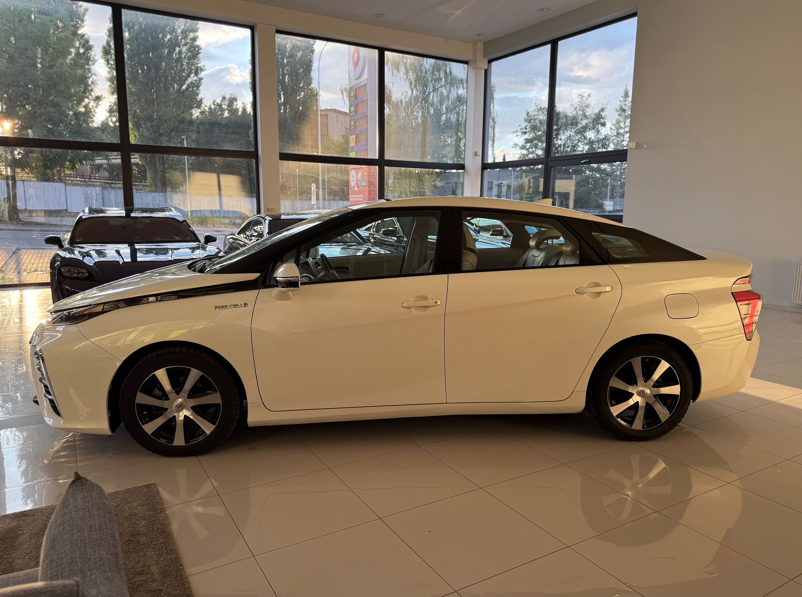 Toyota Mirai - fotka 2