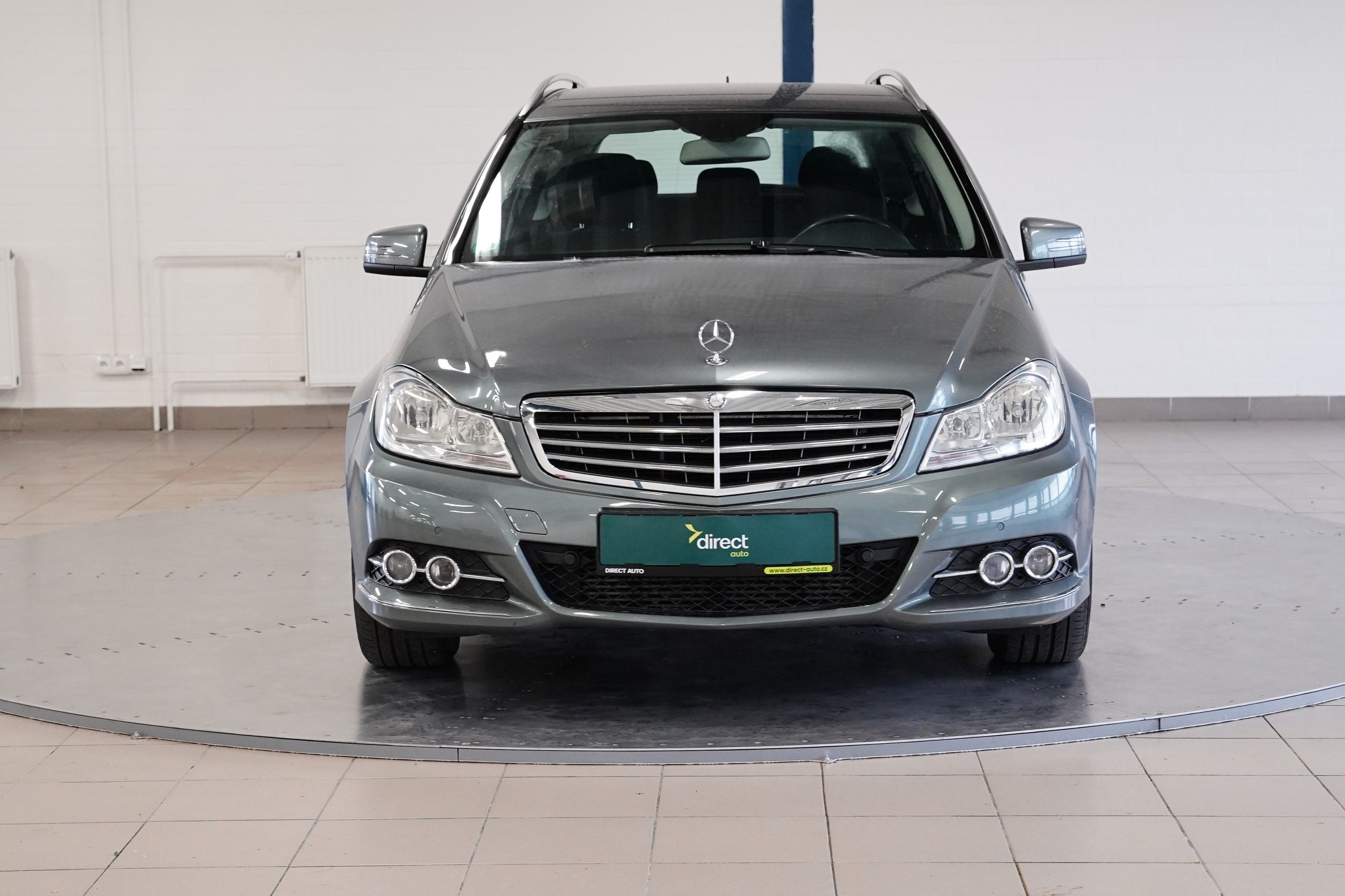 Mercedes-Benz Třídy C, 220 CDI-T 125 kW Elegance - fotka 4
