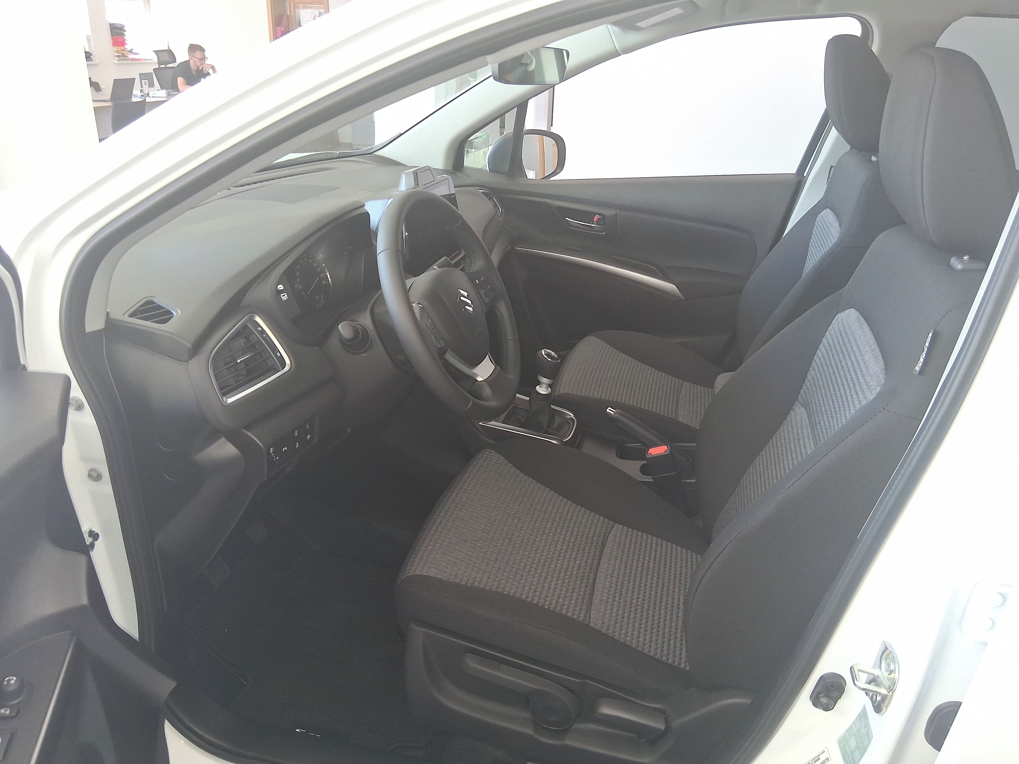 Suzuki S-Cross, 1,4 PREMIUM - fotka 5
