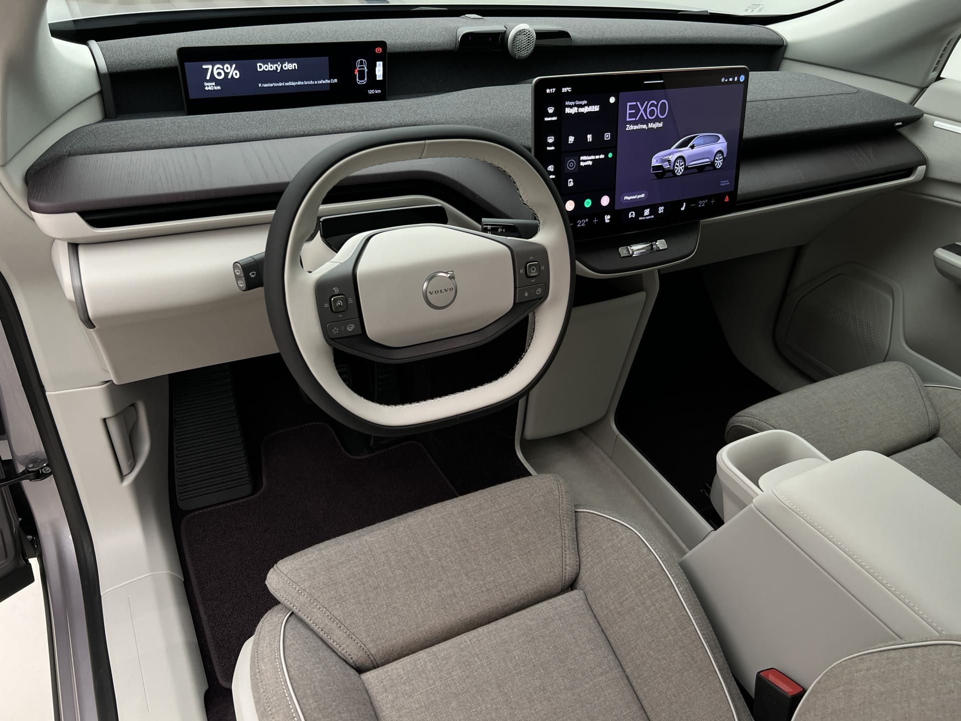 Volvo EX60, AWD P10 PURE ELECTRIC ULTRA - fotka 4