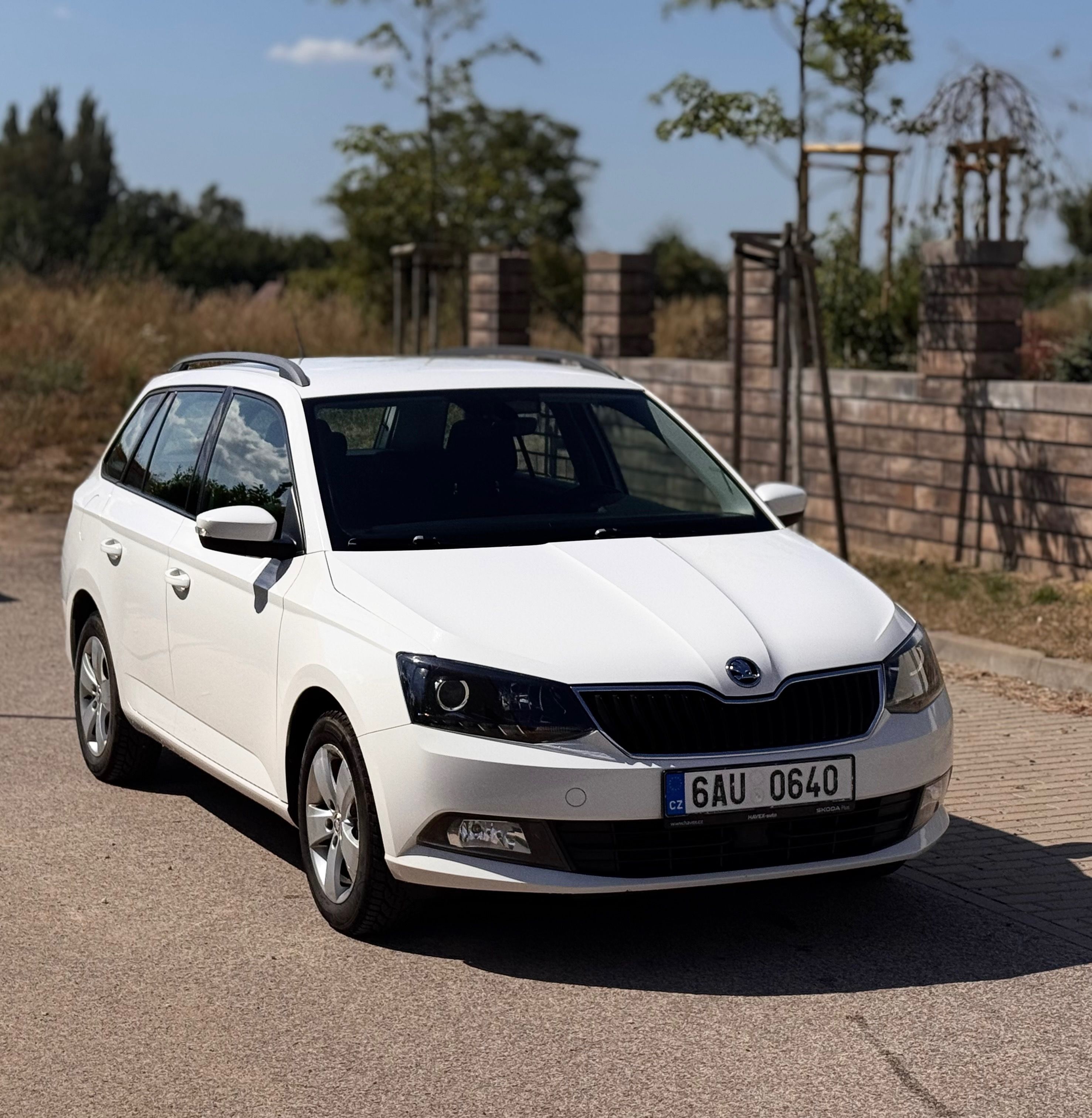 Škoda Fabia, ŠKODA FABIA III COMBI 1.0 TSI - fotka 3