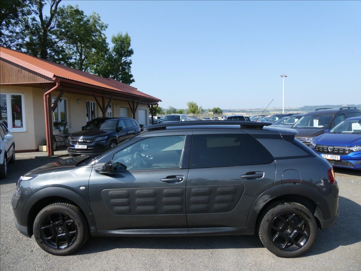Citroën C4 Cactus, 1,2 PureTech 60kW NAVI - fotka 6