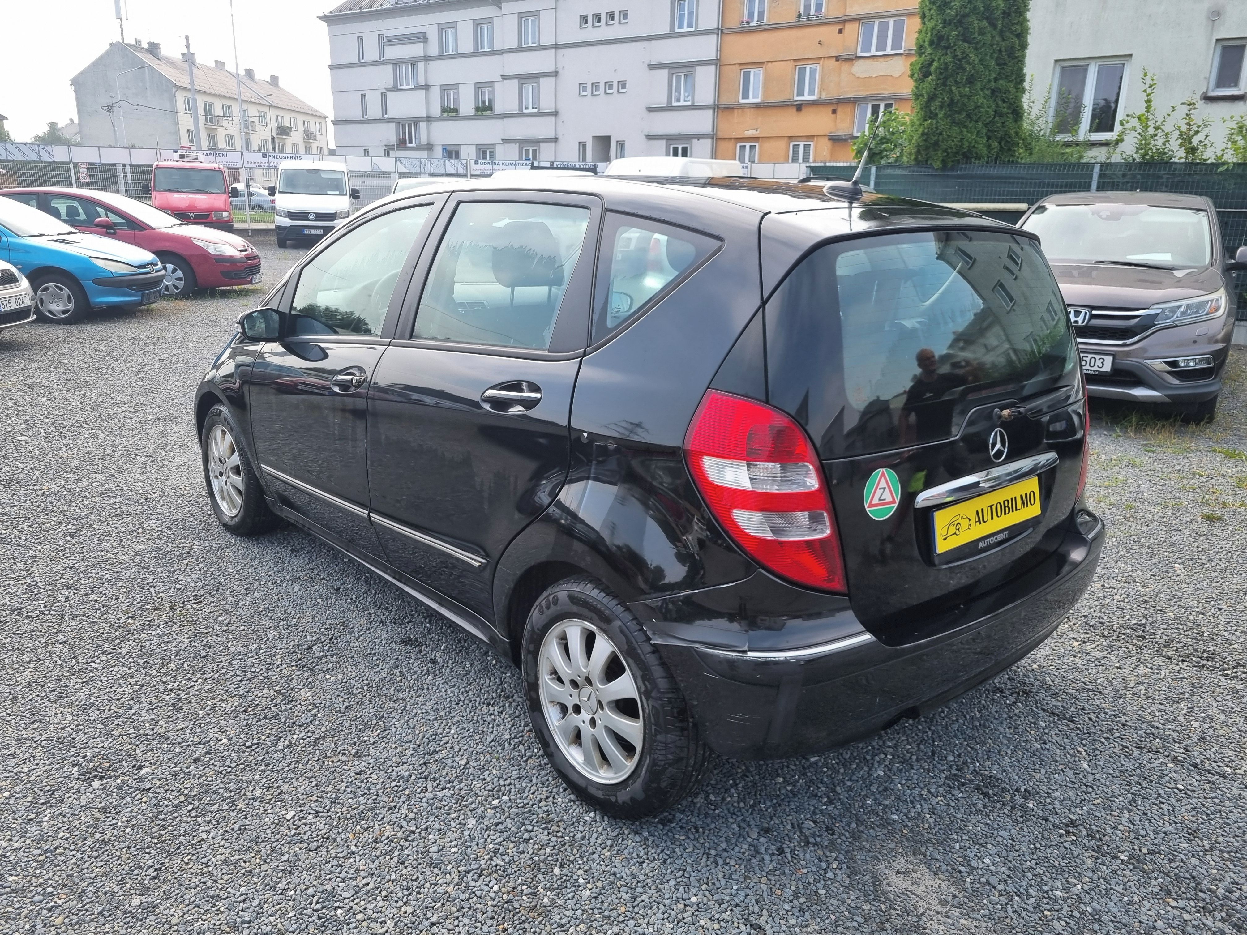 Mercedes-Benz Třídy A, A 1.7 85Kw Automat - fotka 3