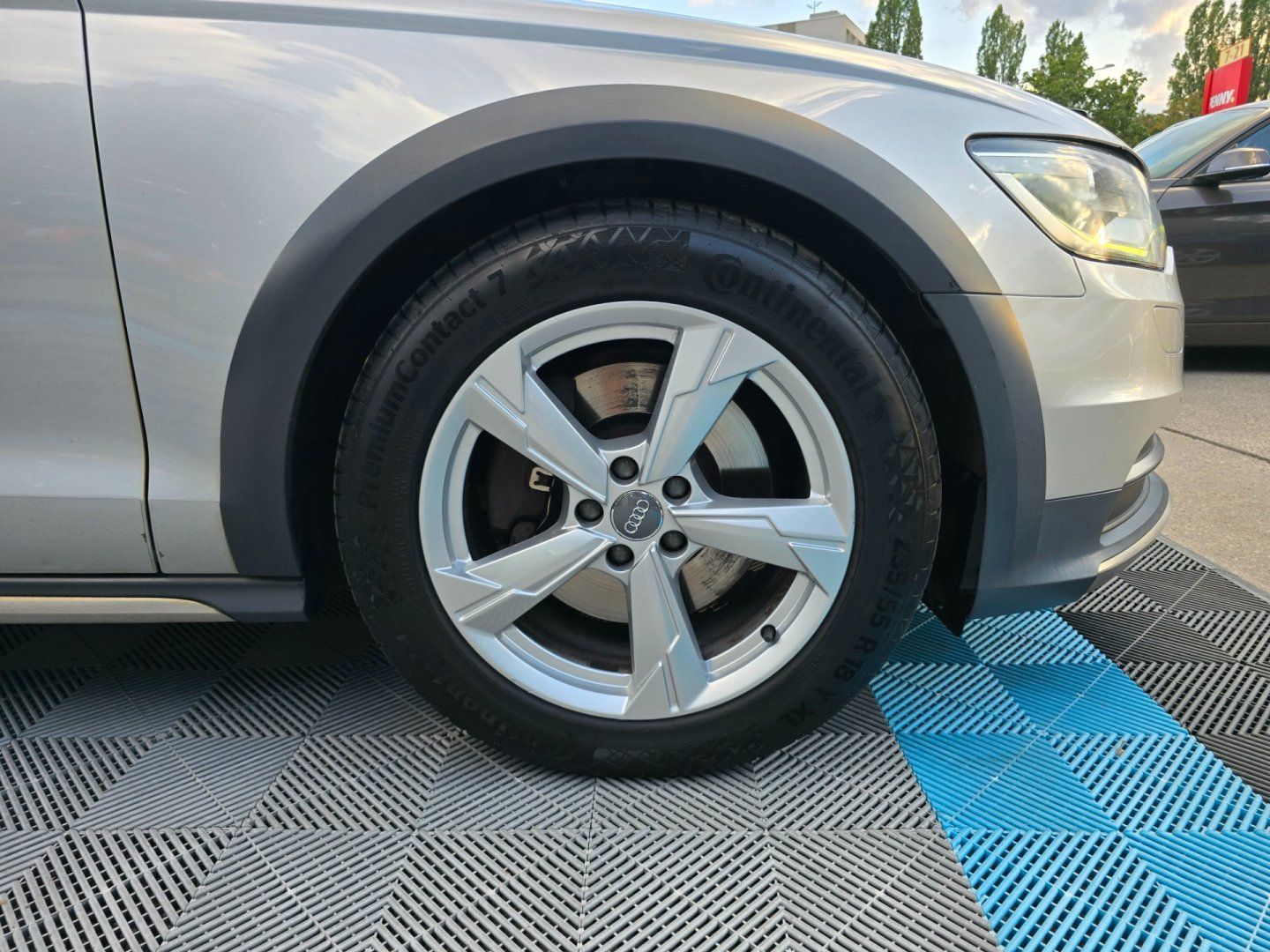 Audi A6 allroad, 3.0TDI/180KW/ČR/2.MAJ/WEBASTO - fotka 5