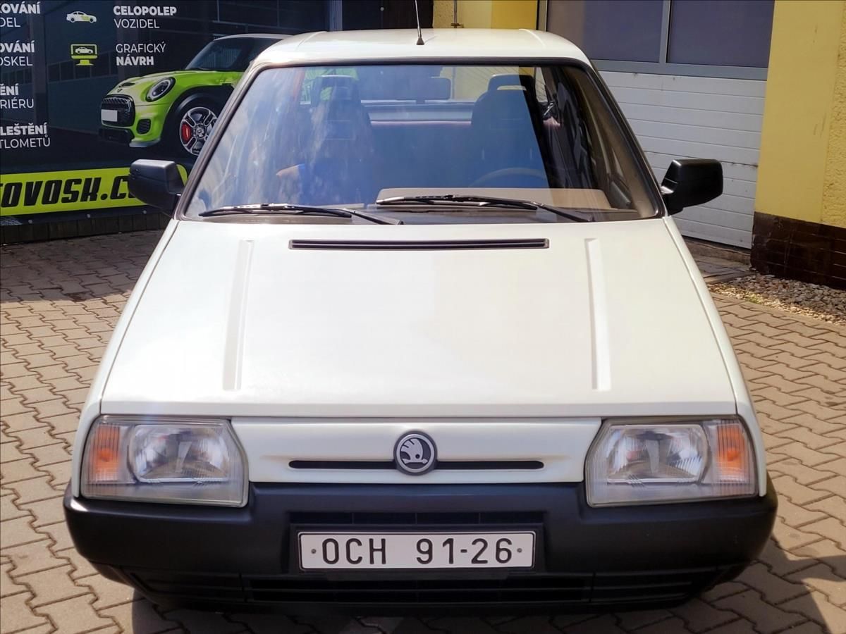Škoda Favorit, 1,3 135 L, CZ, 1.majitel - fotka 2
