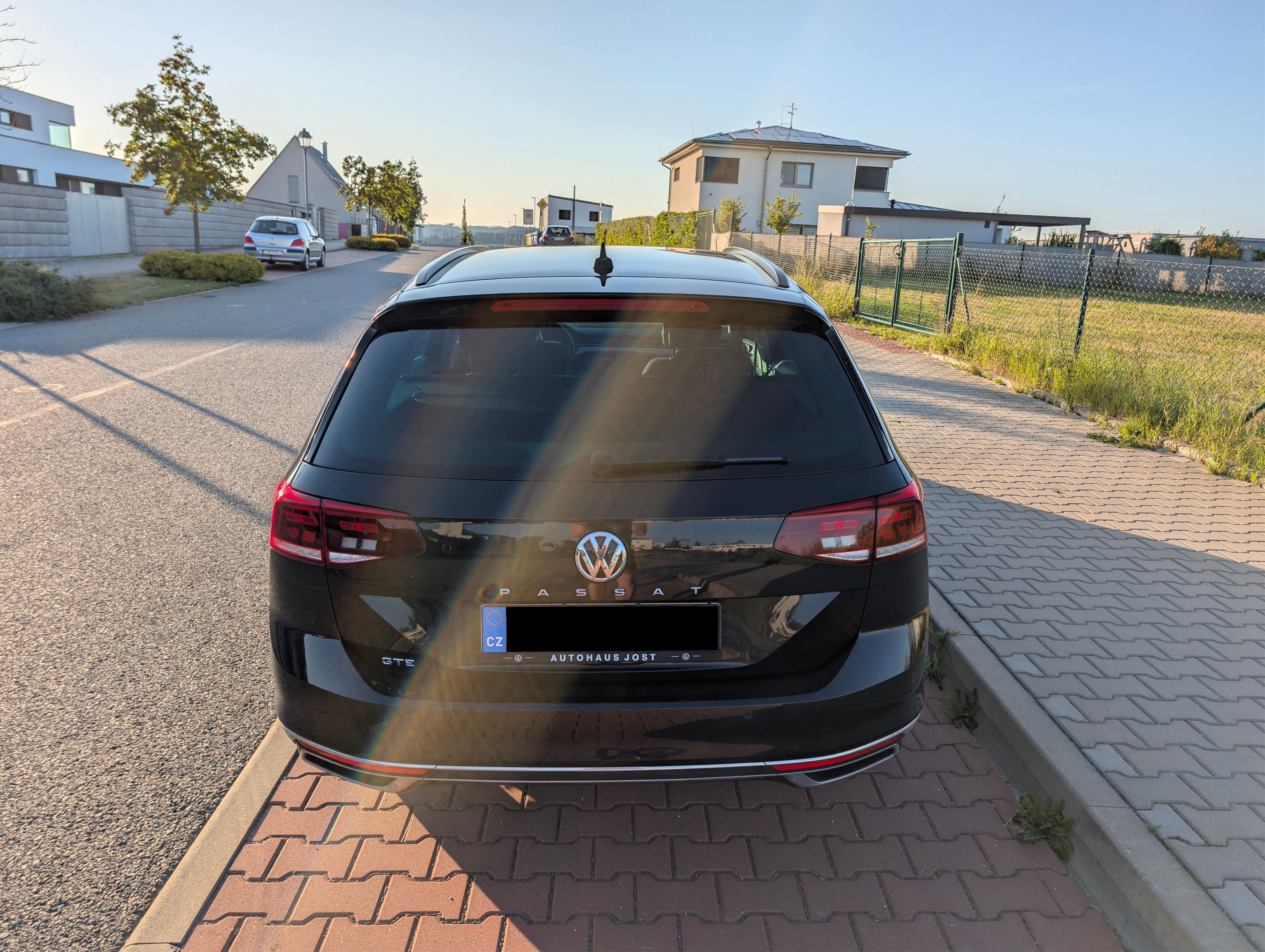 Volkswagen Passat, GTE - 1.4 TSI - fotka 4