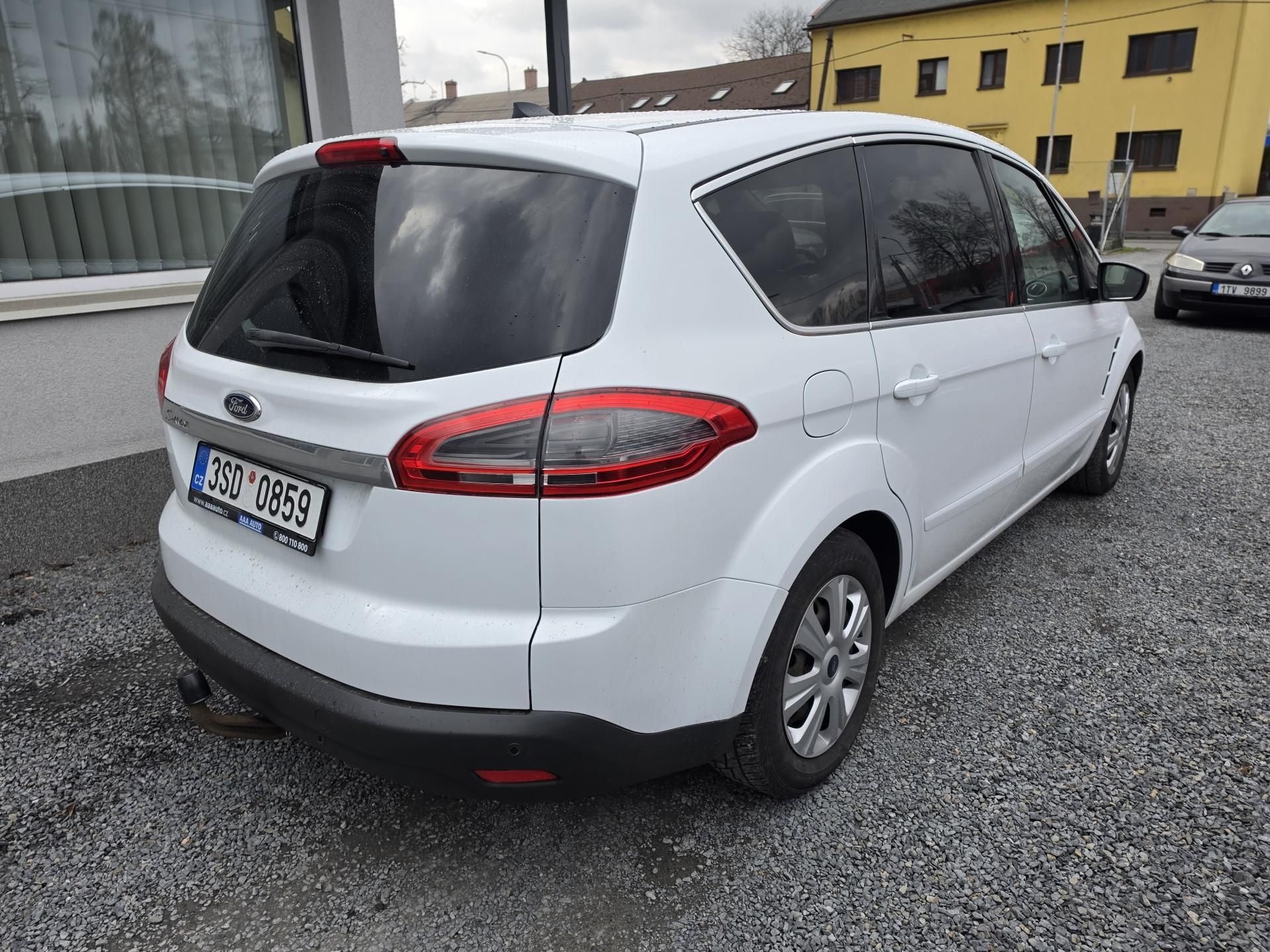 Ford S-MAX, 2.0 TDCI Automat  TZ - fotka 4