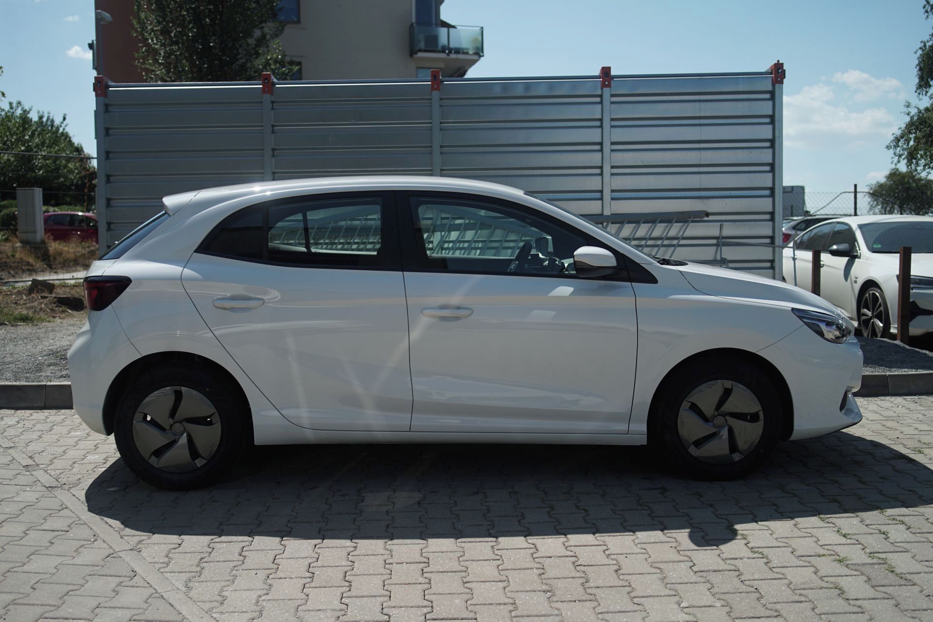 MG MG3, Excite 1,5 85kW MT5 - fotka 6