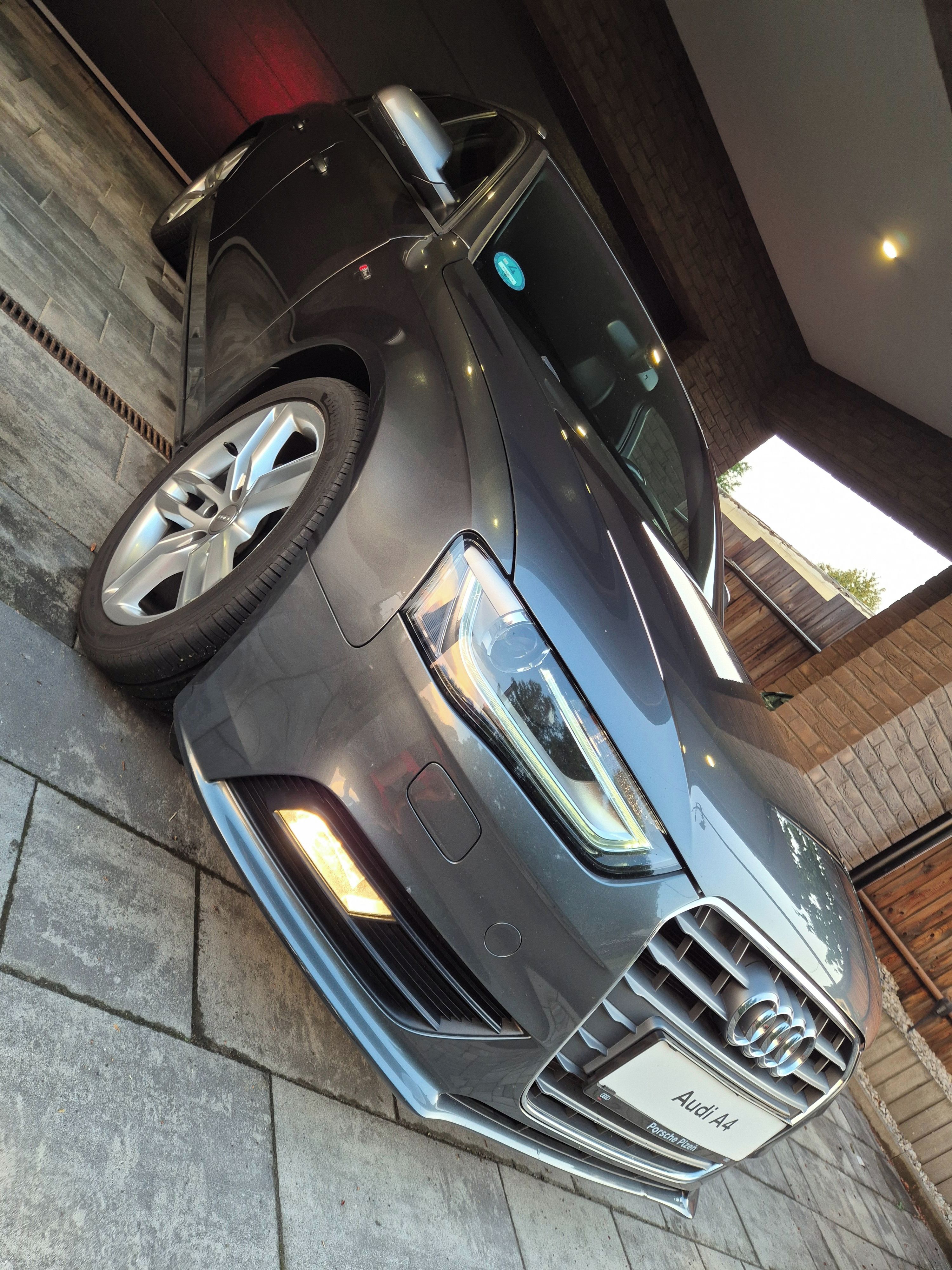 Audi A4 Avant, S-Line,2.0TDI,man.,servis Audi - fotka 4