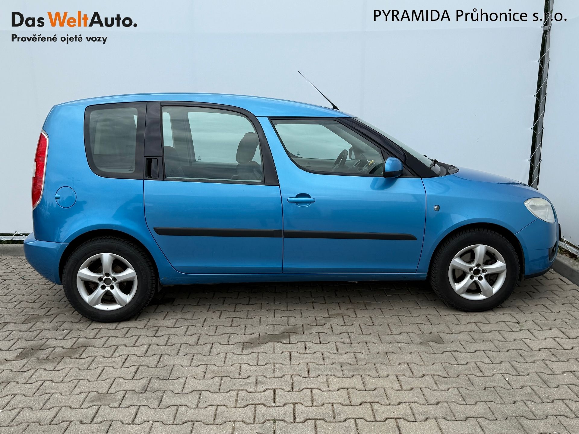 Škoda Roomster, 1.6 16V 77 kW Ambiente - fotka 6