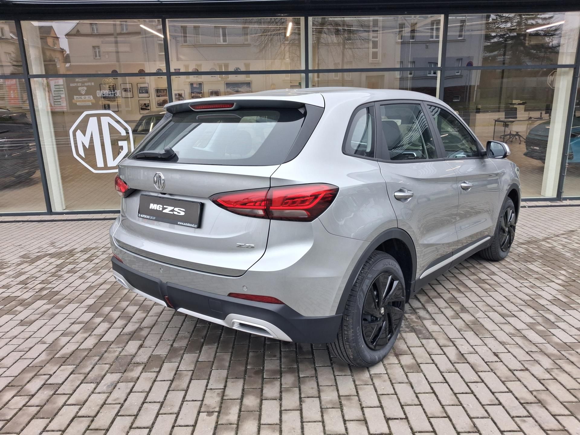 MG ZS, ESSENTIAL Hybrid+ 145kW 4AT - fotka 4