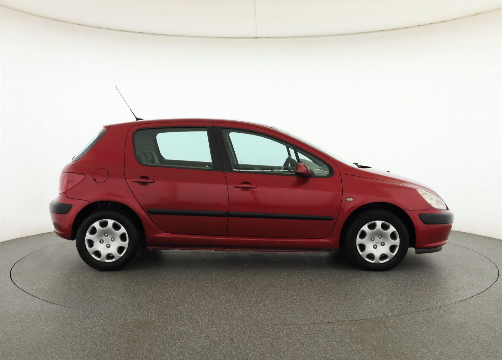 Peugeot 307, 1.6 16V, v dobrém stavu - fotka 6