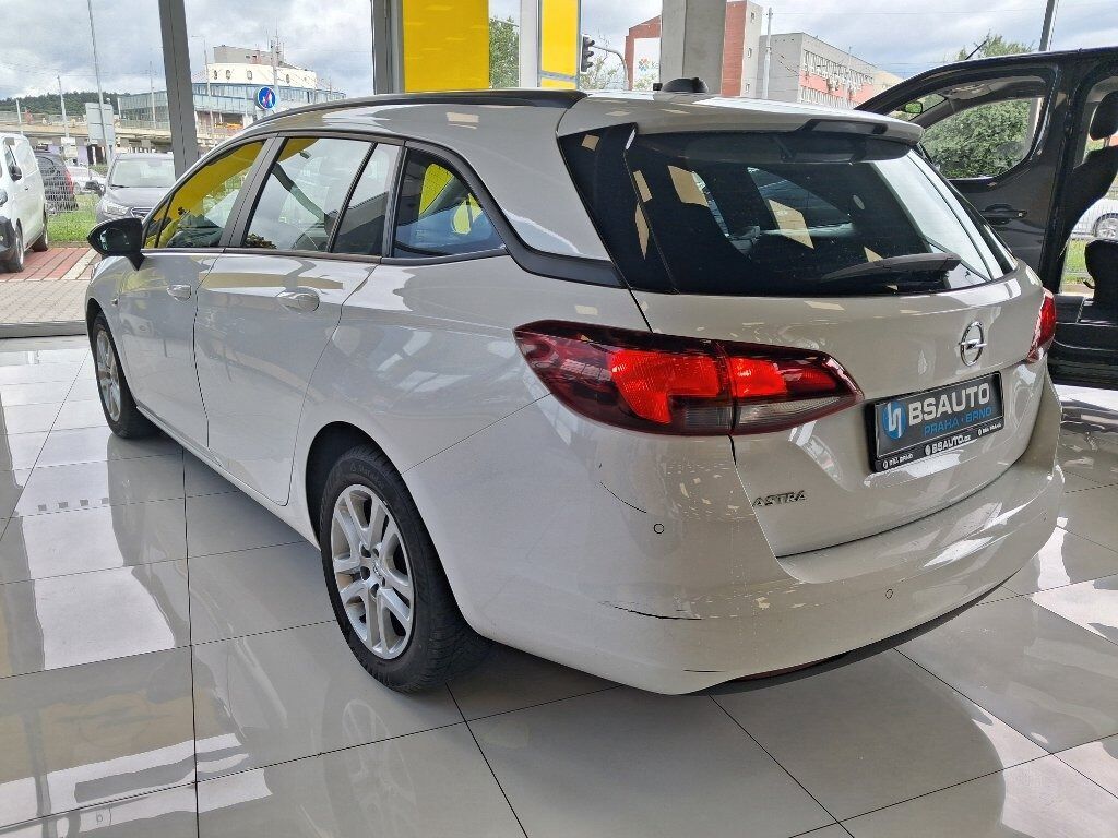 Opel Astra, 1.5CDTi 77kW 2022 - fotka 6