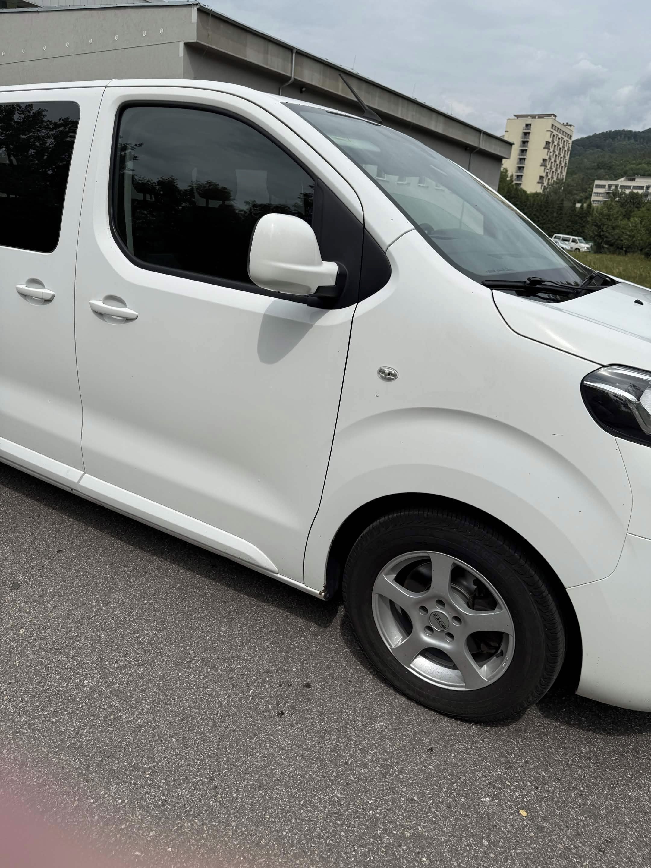 Toyota Proace Verso, 2.0 - 4D, Shuttle L2 - fotka 3