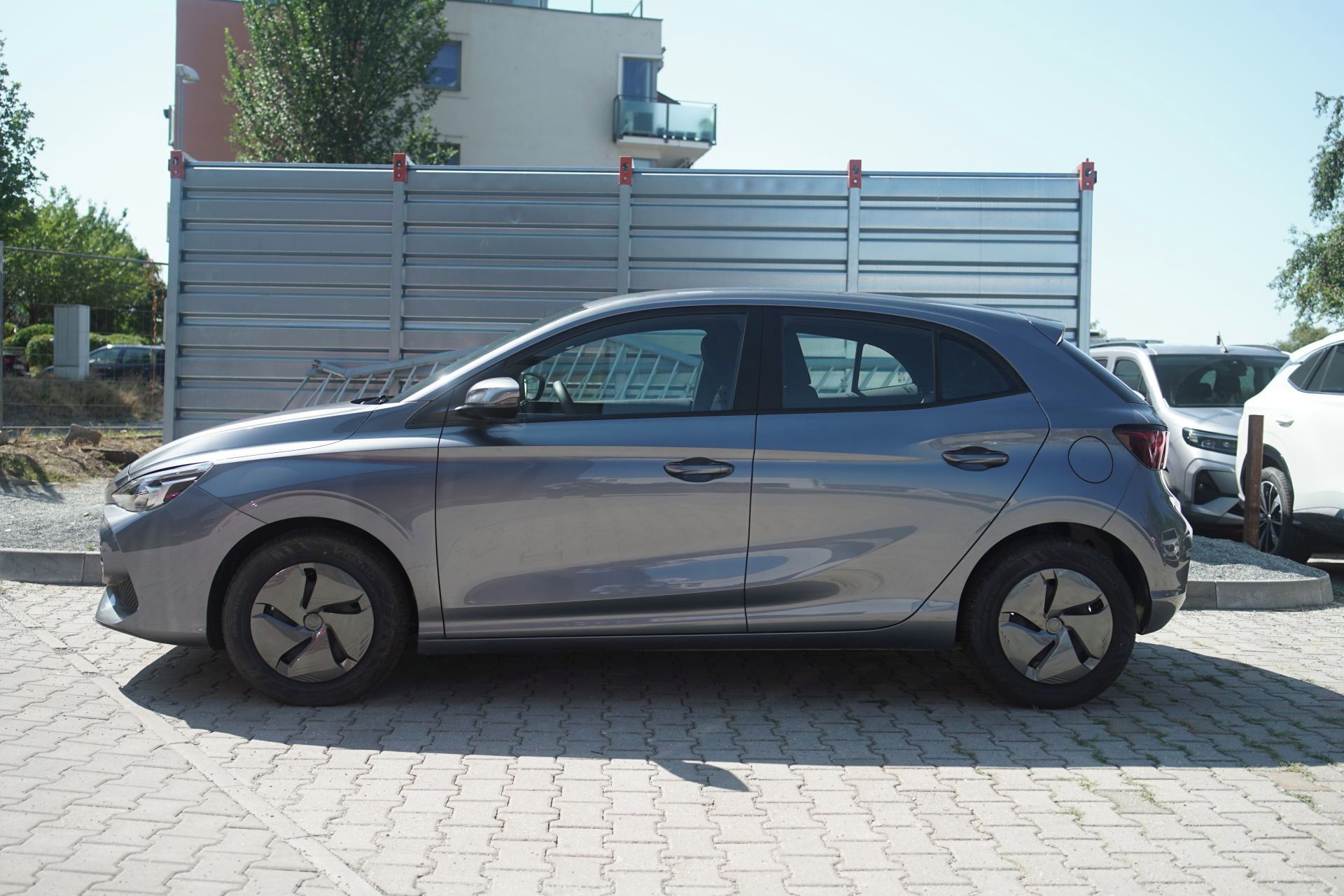 MG MG3, Excite 1,5 85kW MT5 - fotka 2