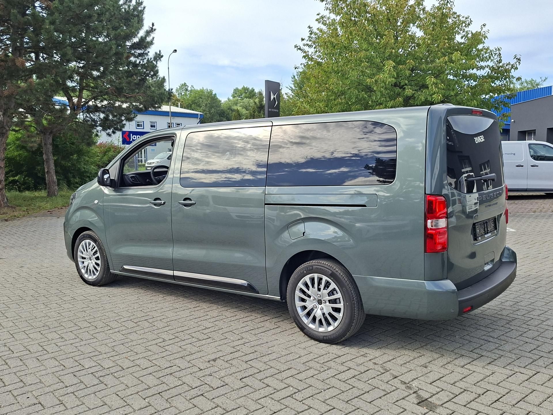 Peugeot Traveller, Active L3 2.2 BlueHDi - fotka 3