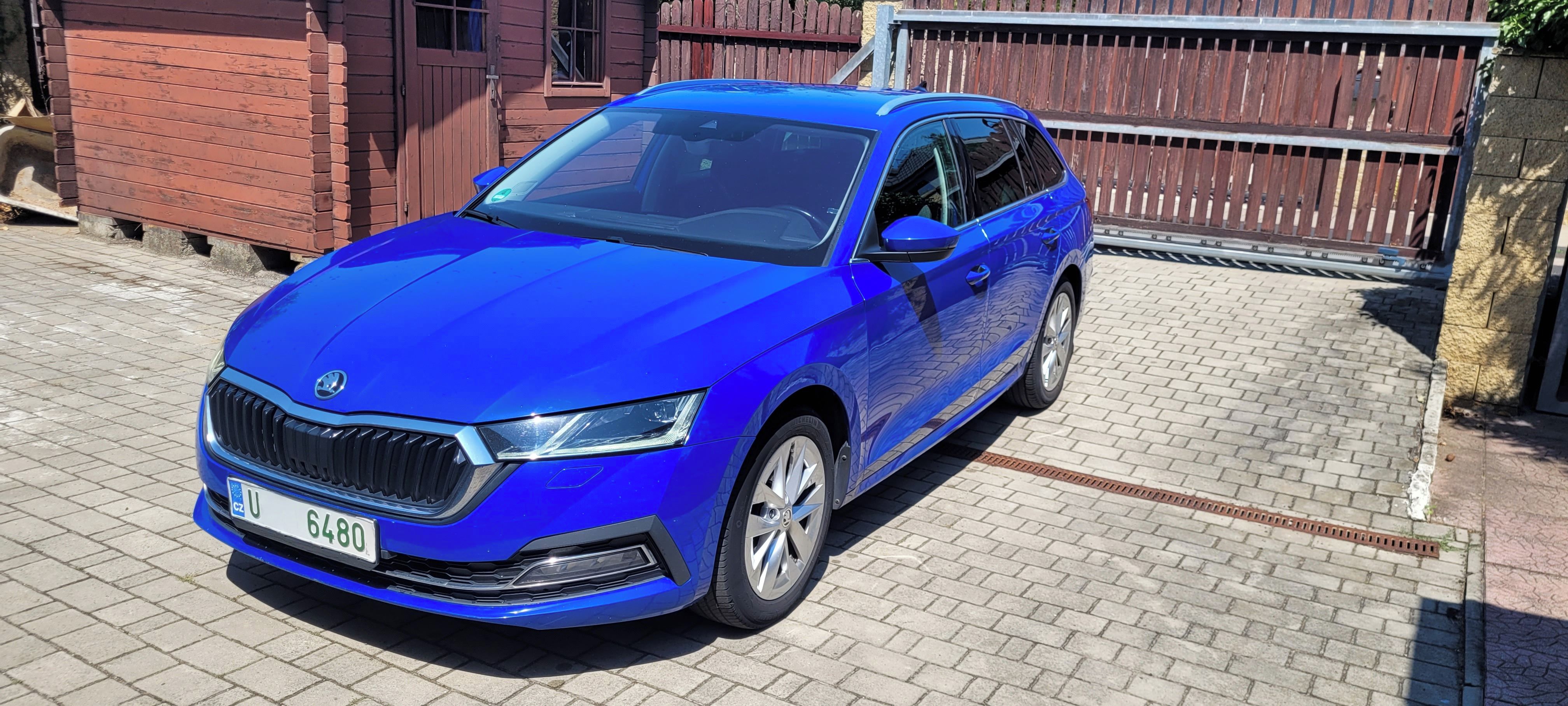 Škoda Octavia, 4 2,0TDi DSG VIRTUAL full led - fotka 3