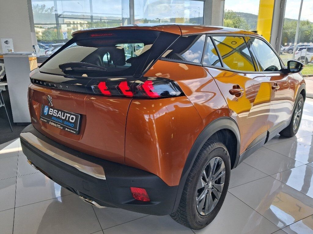 Peugeot 2008, 1.2PT 96kW 2021 - fotka 4