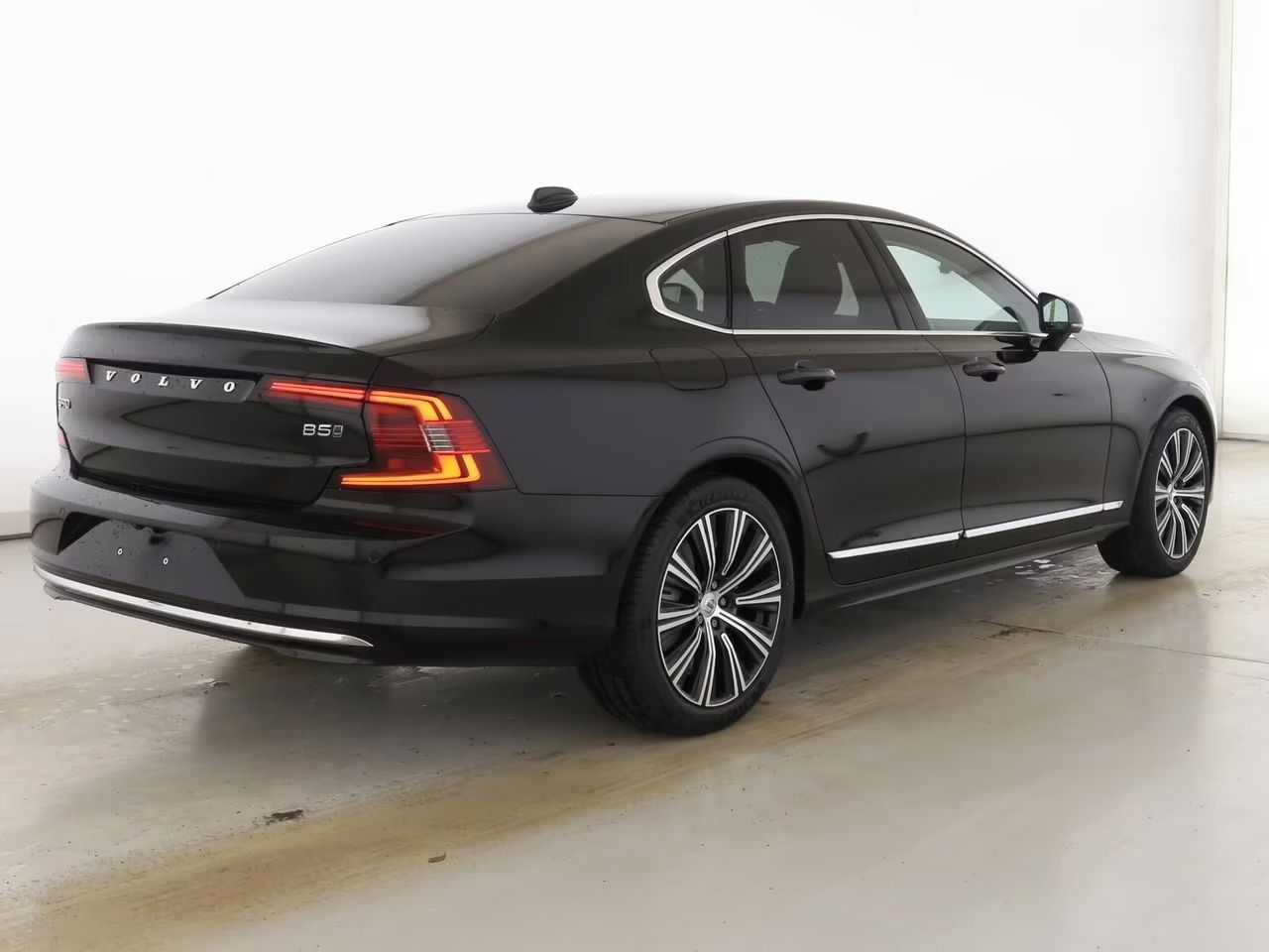 Volvo S90, B5 2.0 Ultimate Bright AWD - fotka 2