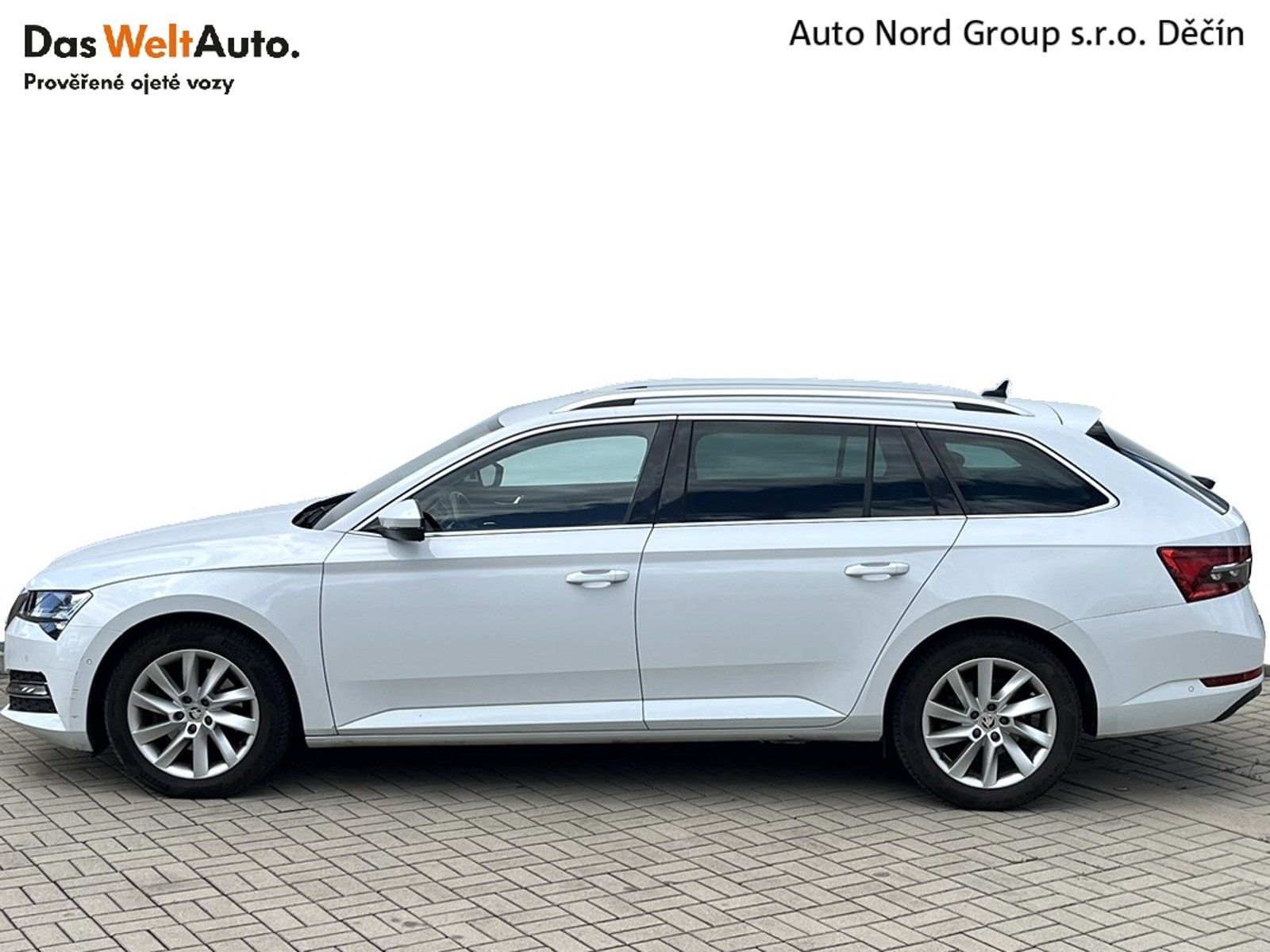 Škoda Superb, Superb 2.0 TSI 140kW Style - fotka 3