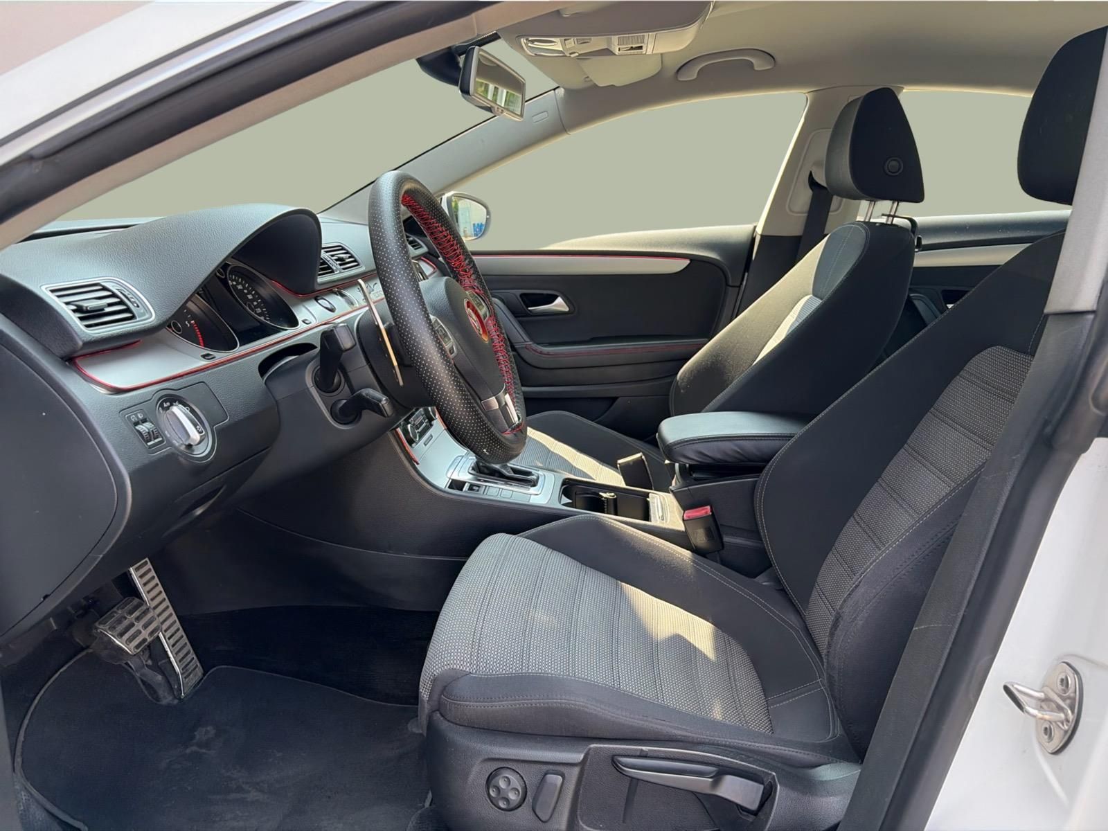 Volkswagen Passat CC, 2.0TDi DSG 103kW - fotka 6